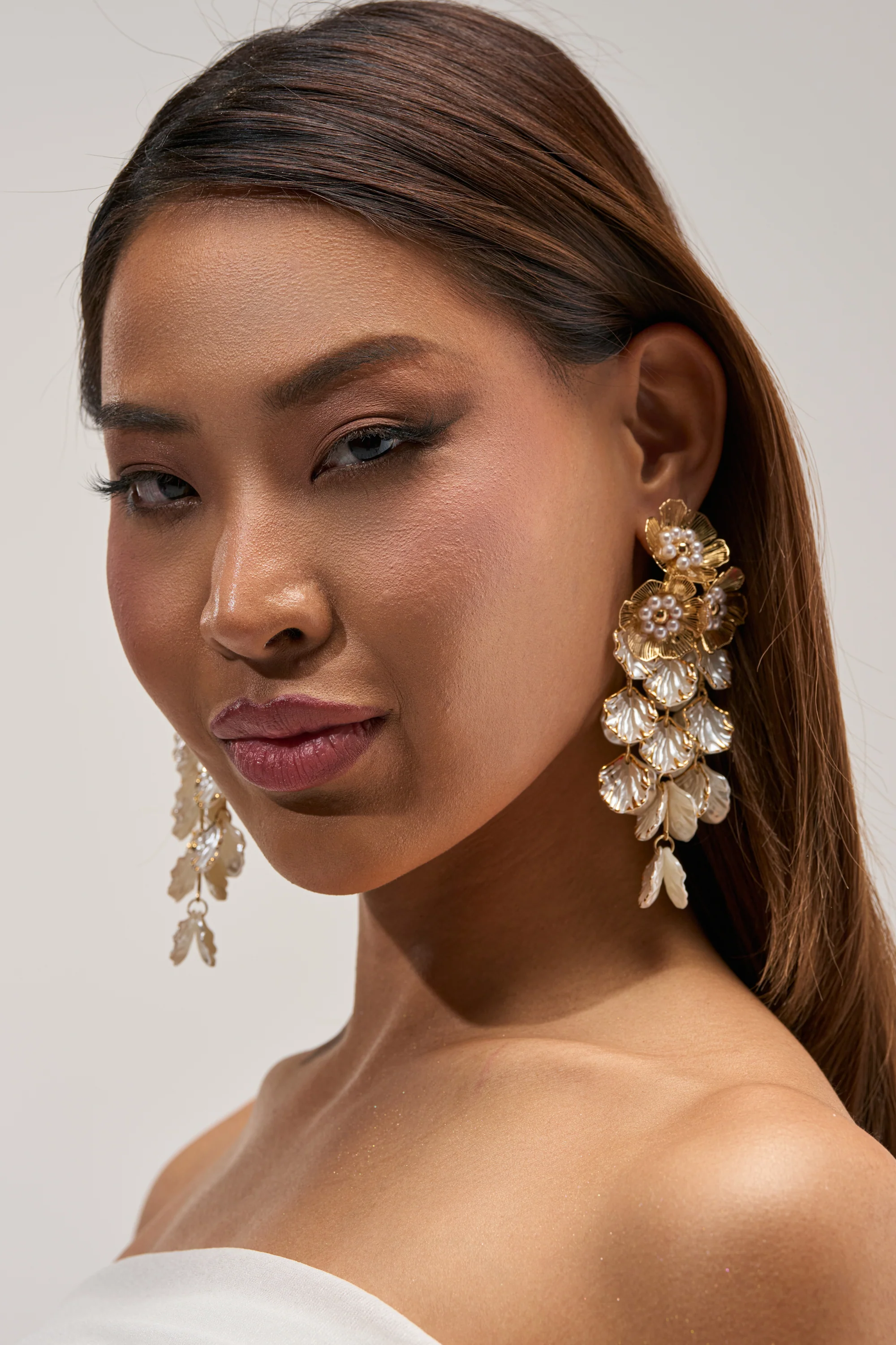 FLORAL PEARL STATEMENT EARRINGS - Akira Wear