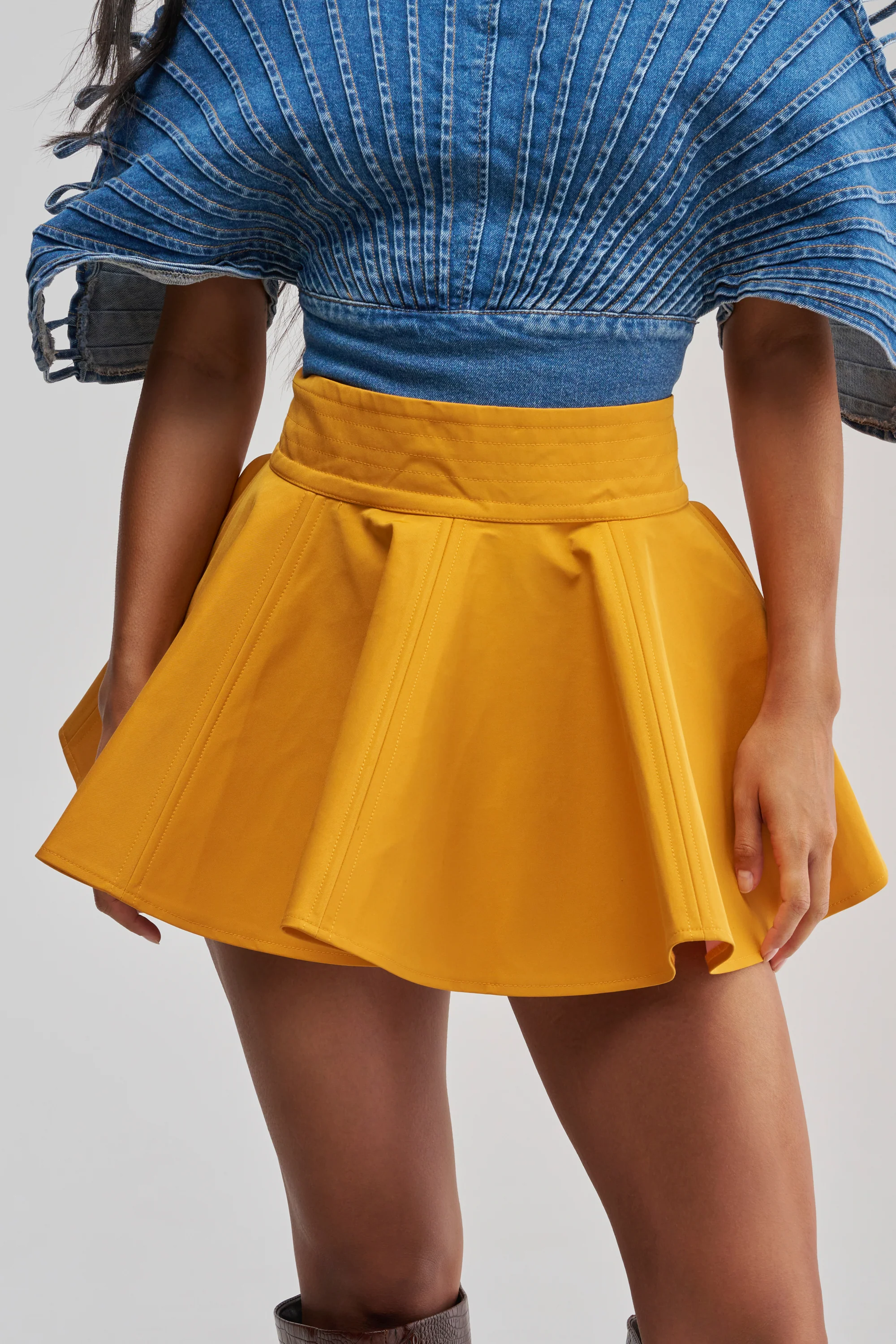 BETTER BE NYLON SKIRT IN MUSTARD - Akira Wear