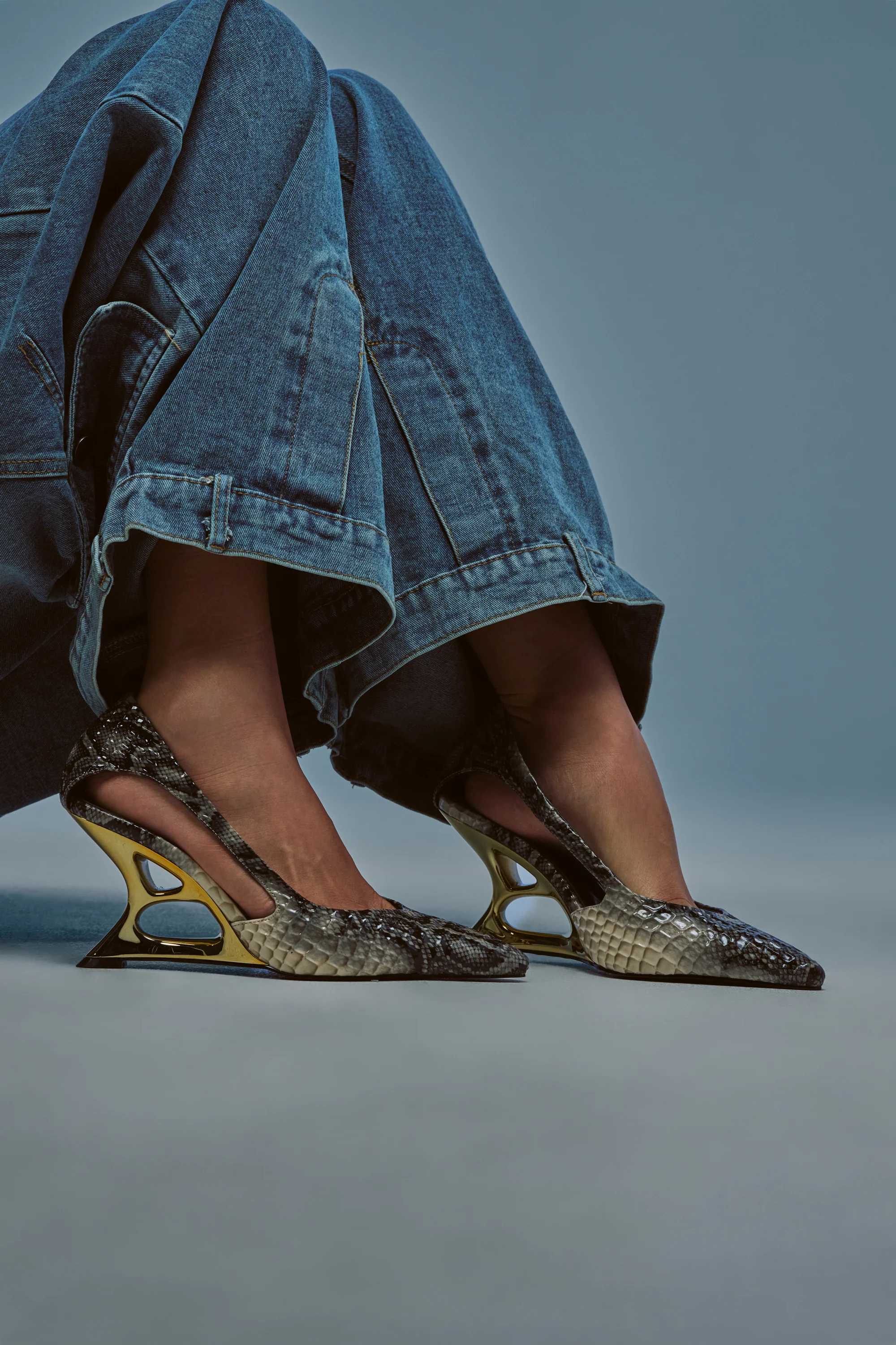 AKIRA GOLD ABYSSICA SNAKE PRINT GOLD WEDGE HEEL PUMP - Akira Wear