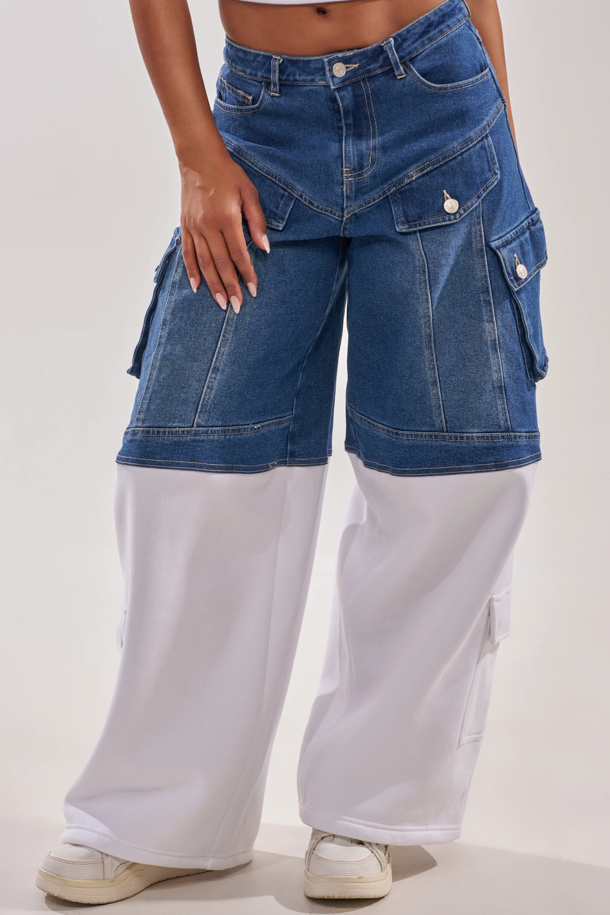 THIS IS EVERYTHING YOU SEE RELAXED DENIM - Akira Wear