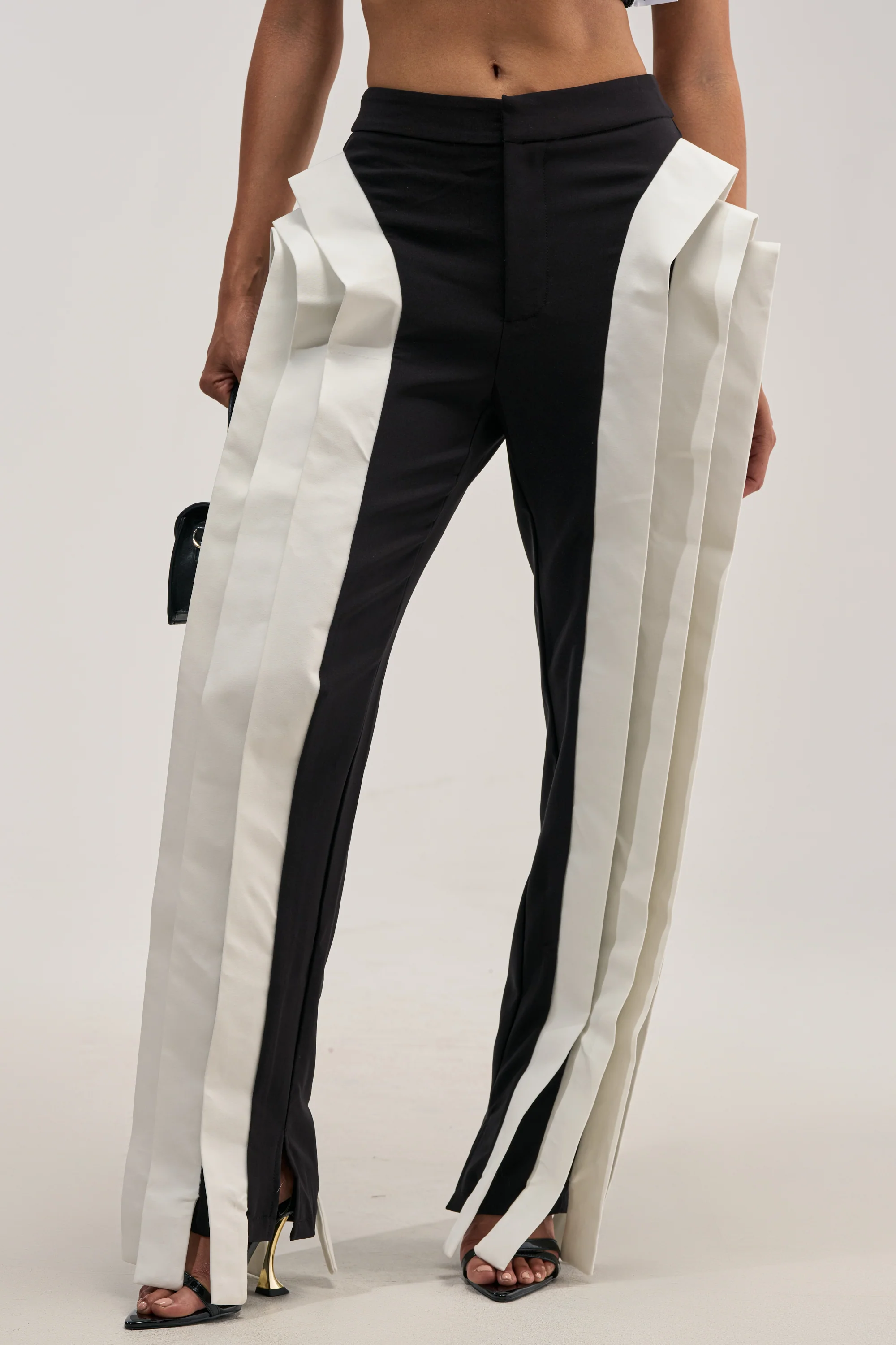 INFINITY TROUSER IN BLACK MULTI - Akira Wear