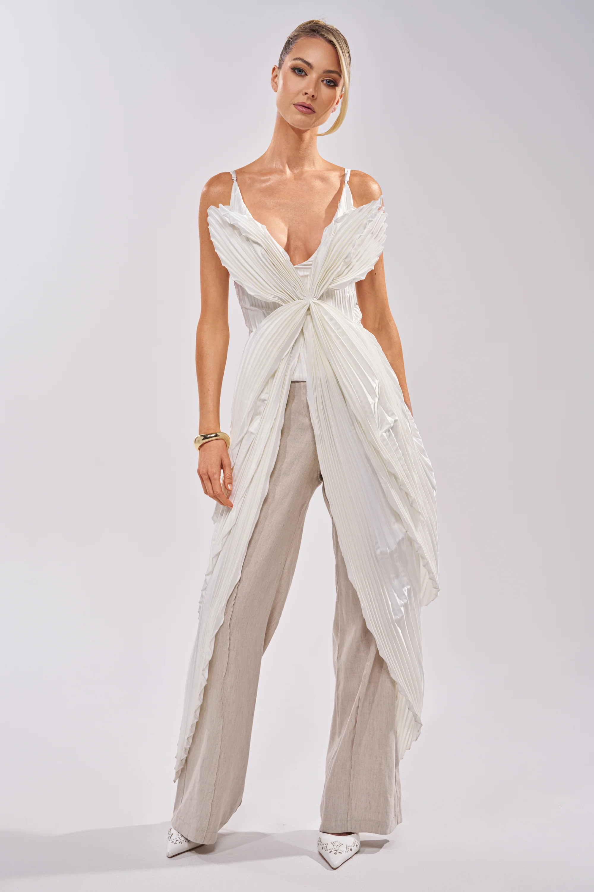 FLYING FREE LAYERED TOP - Akira Wear