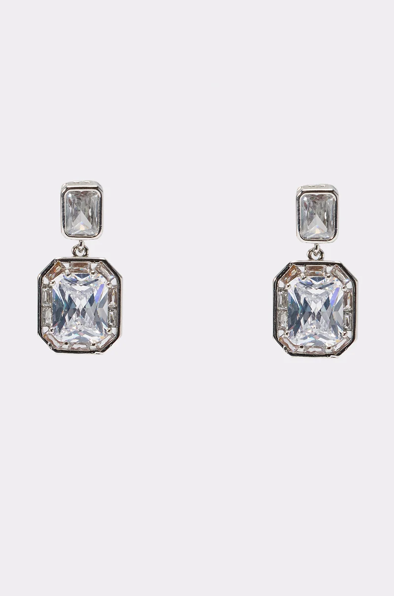 DIAMONDS ARE MY LOVE LANGUAGE EARRING - Akira Wear