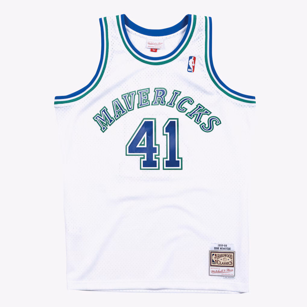 Men's Dallas Mavericks Dirk Nowitzki Mitchell & Ness White 1998-99 Hardwood Classics Swingman Jersey - Jersey