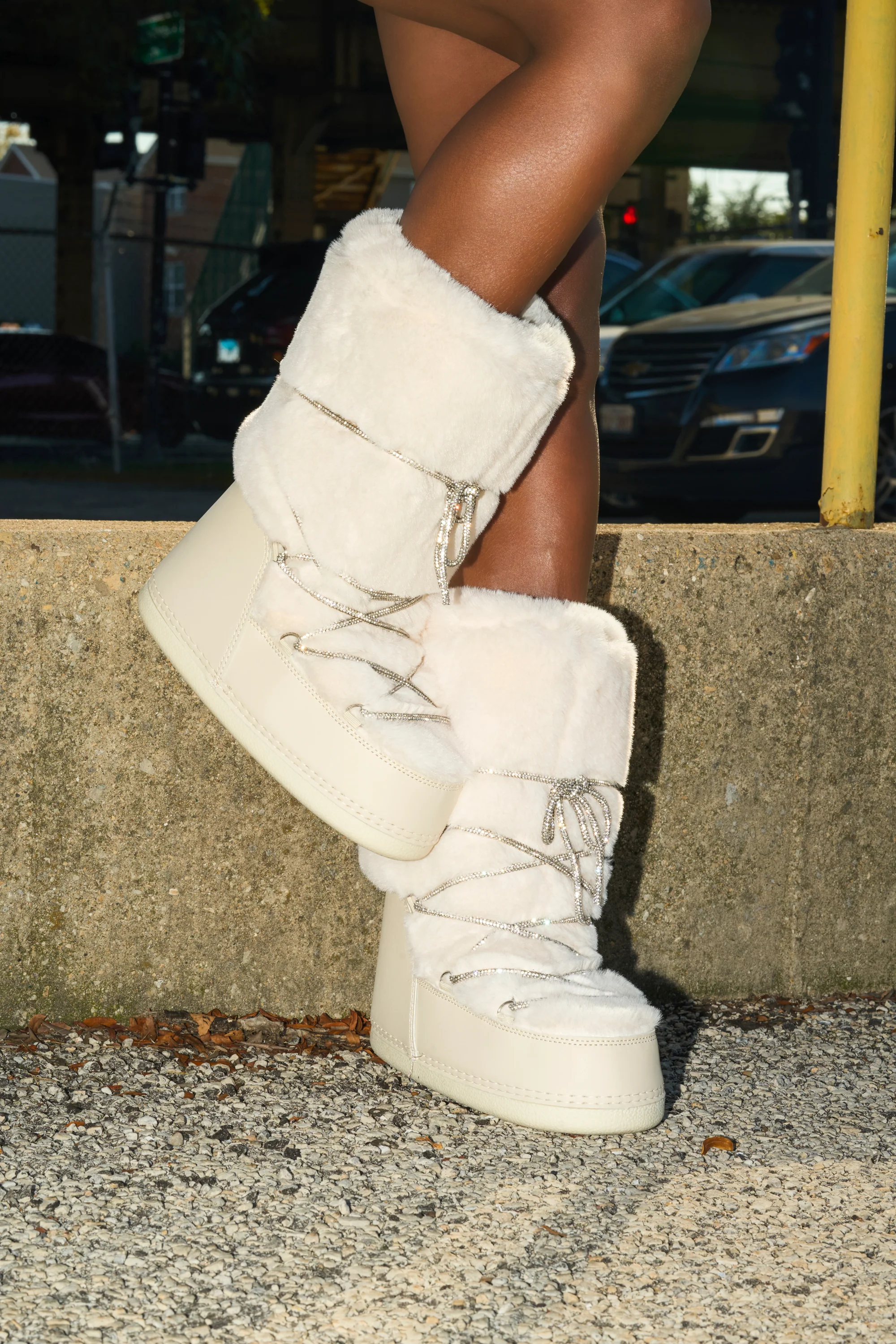 AZALEA WANG KARMELA CREAM FUR MOON BOOT - Akira Wear