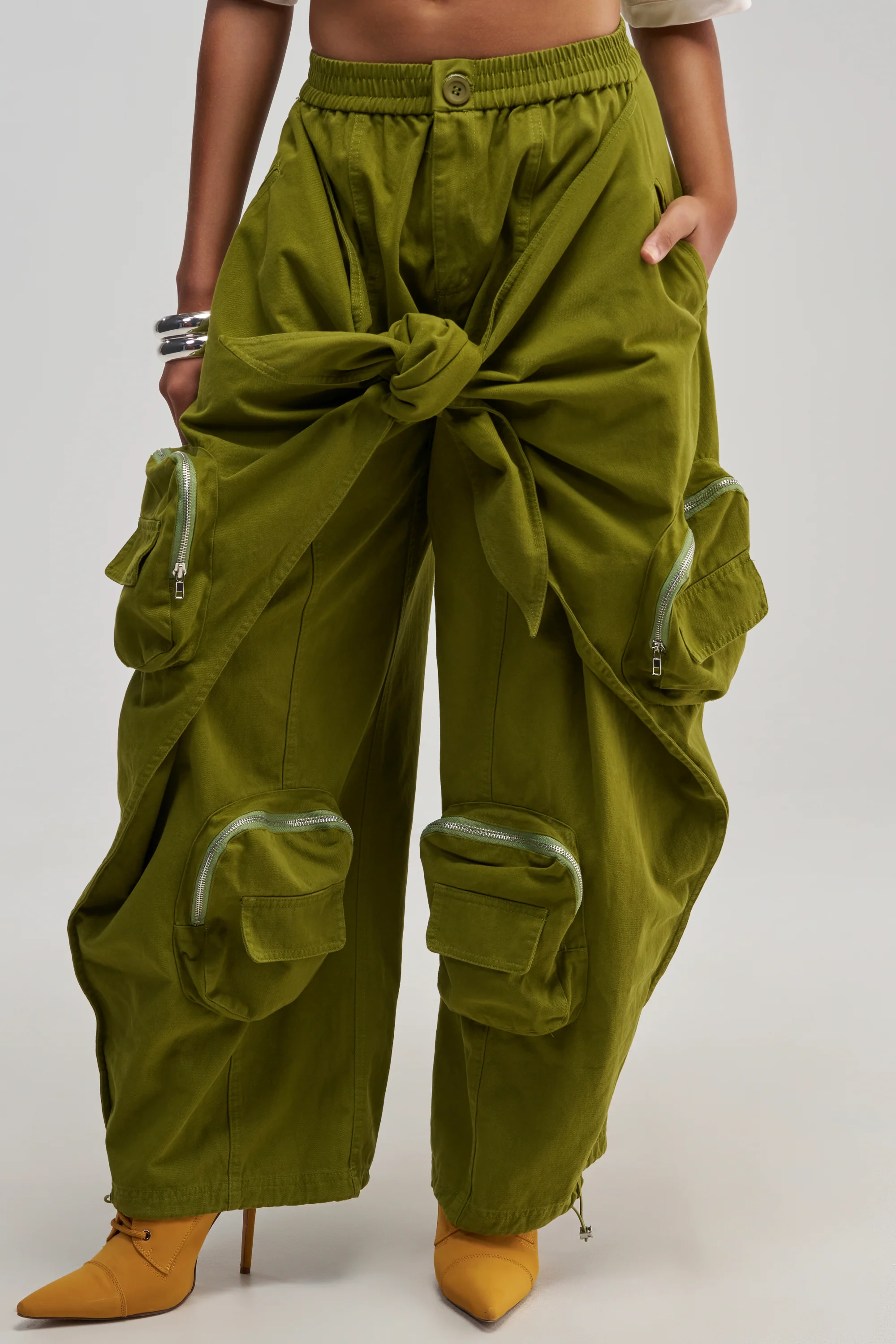 DO THE MOST TIE FRONT JOGGER IN OLIVE - Akira Wear