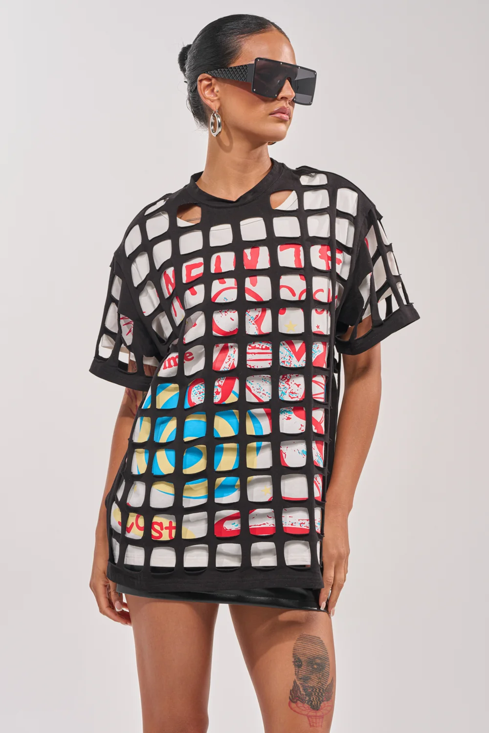 CHECKED OUT OVERSIZED TEE - Akira Wear