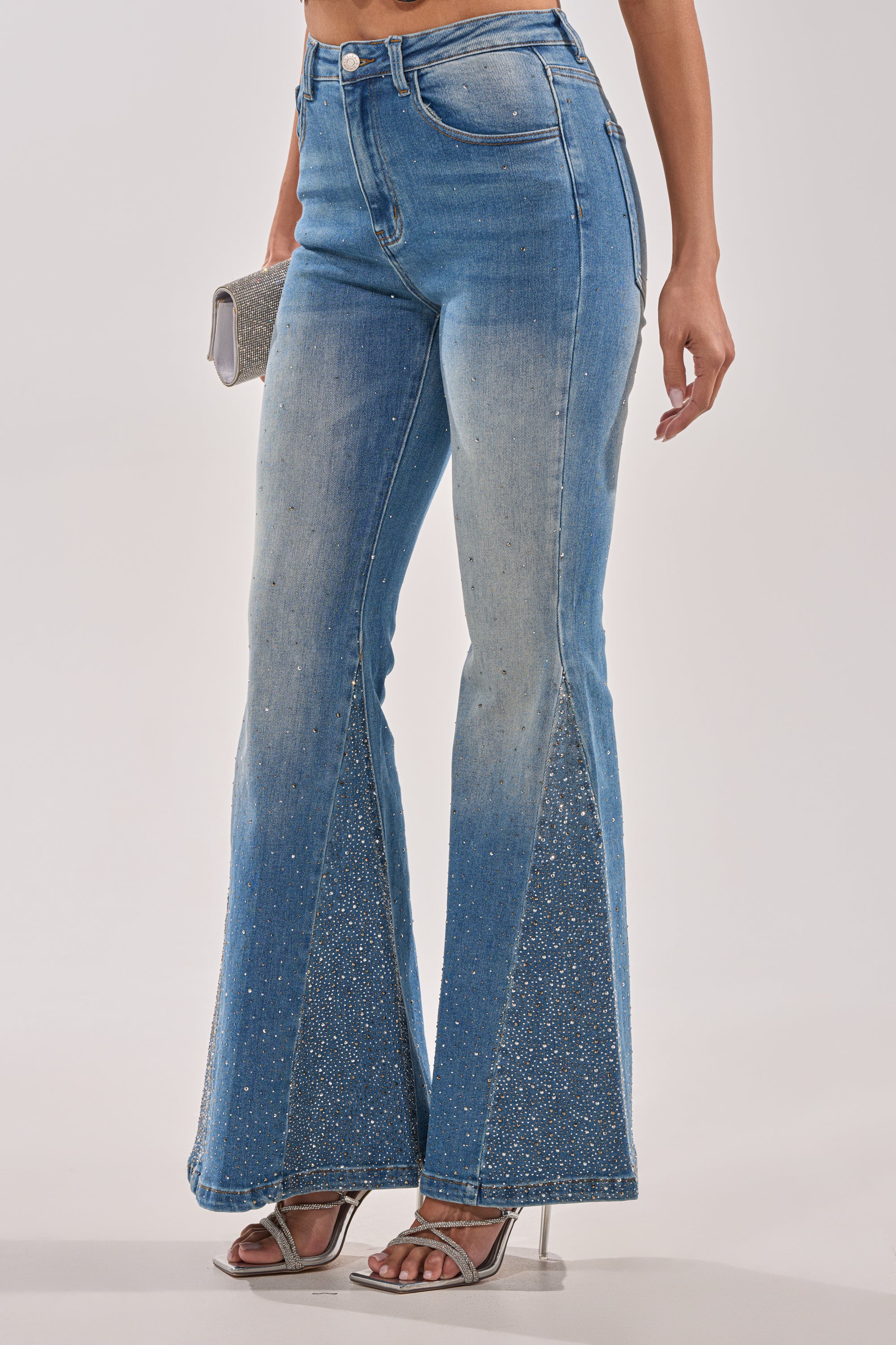 BLING BLING FLARE DENIM - Akira Wear