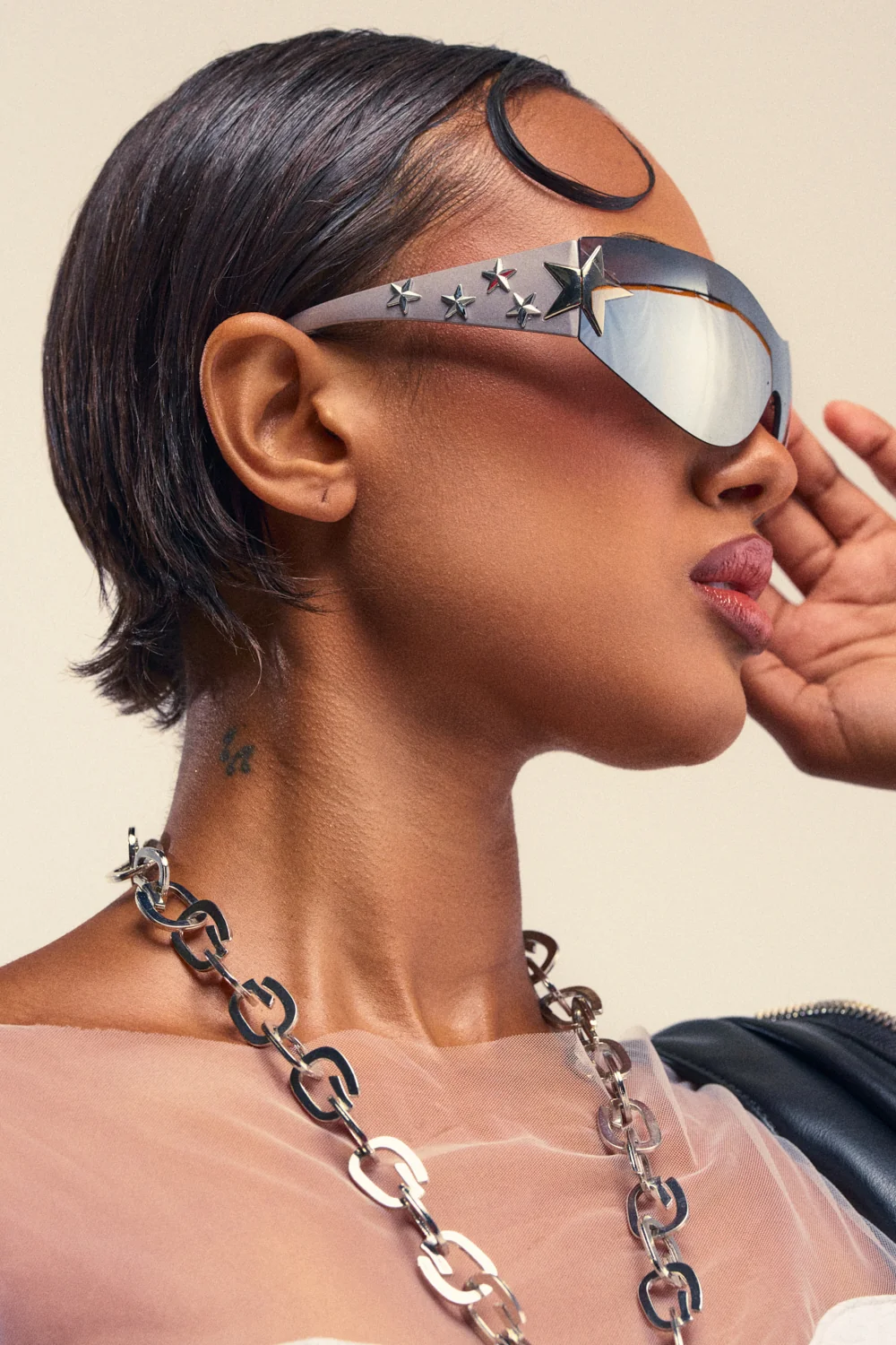 HOTTIE ALERT SUNGLASSES - Akira Wear