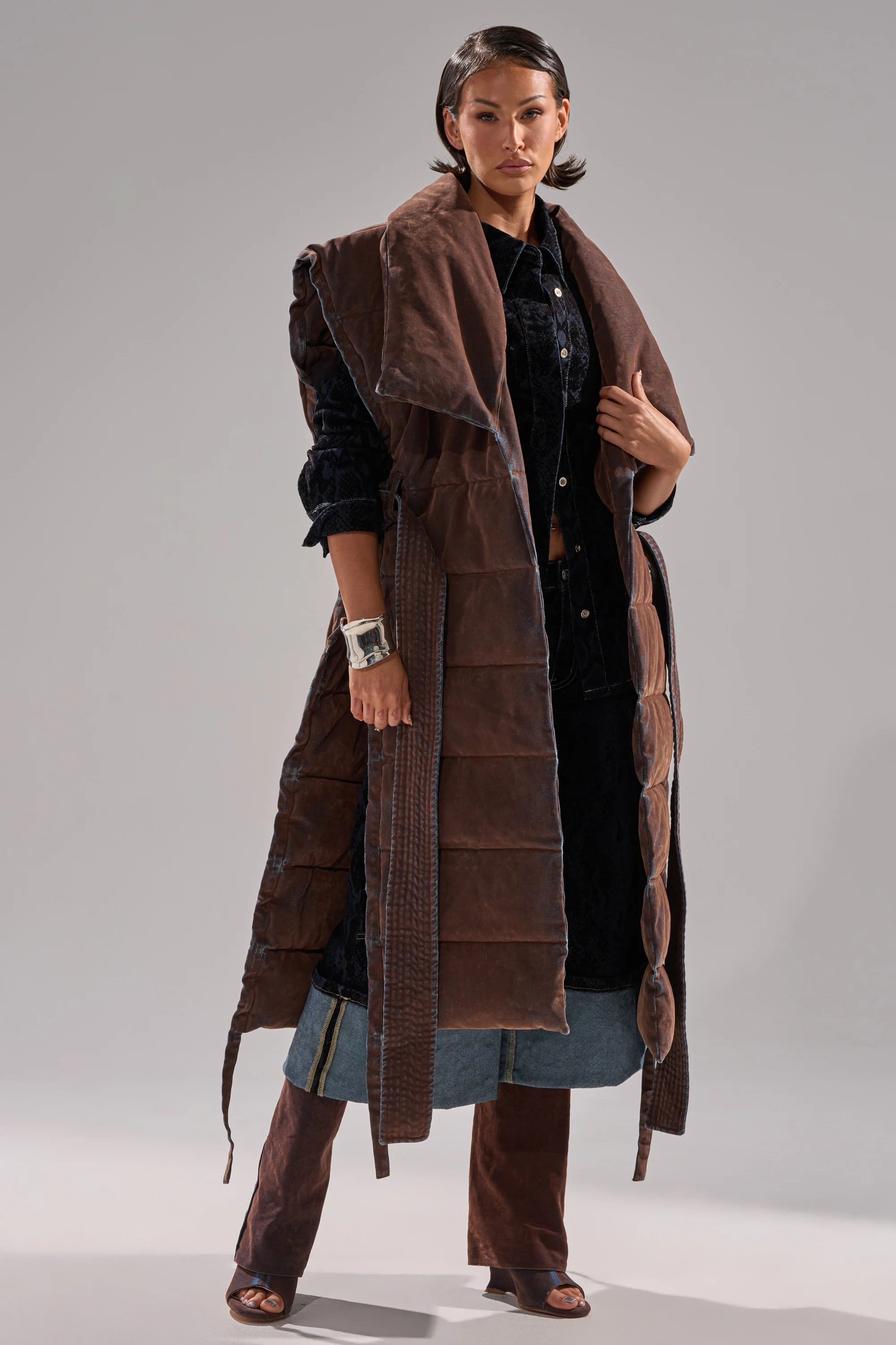 PILOT JONES LONGLINE PUFFER VEST IN VELVET DENIM - Akira Wear