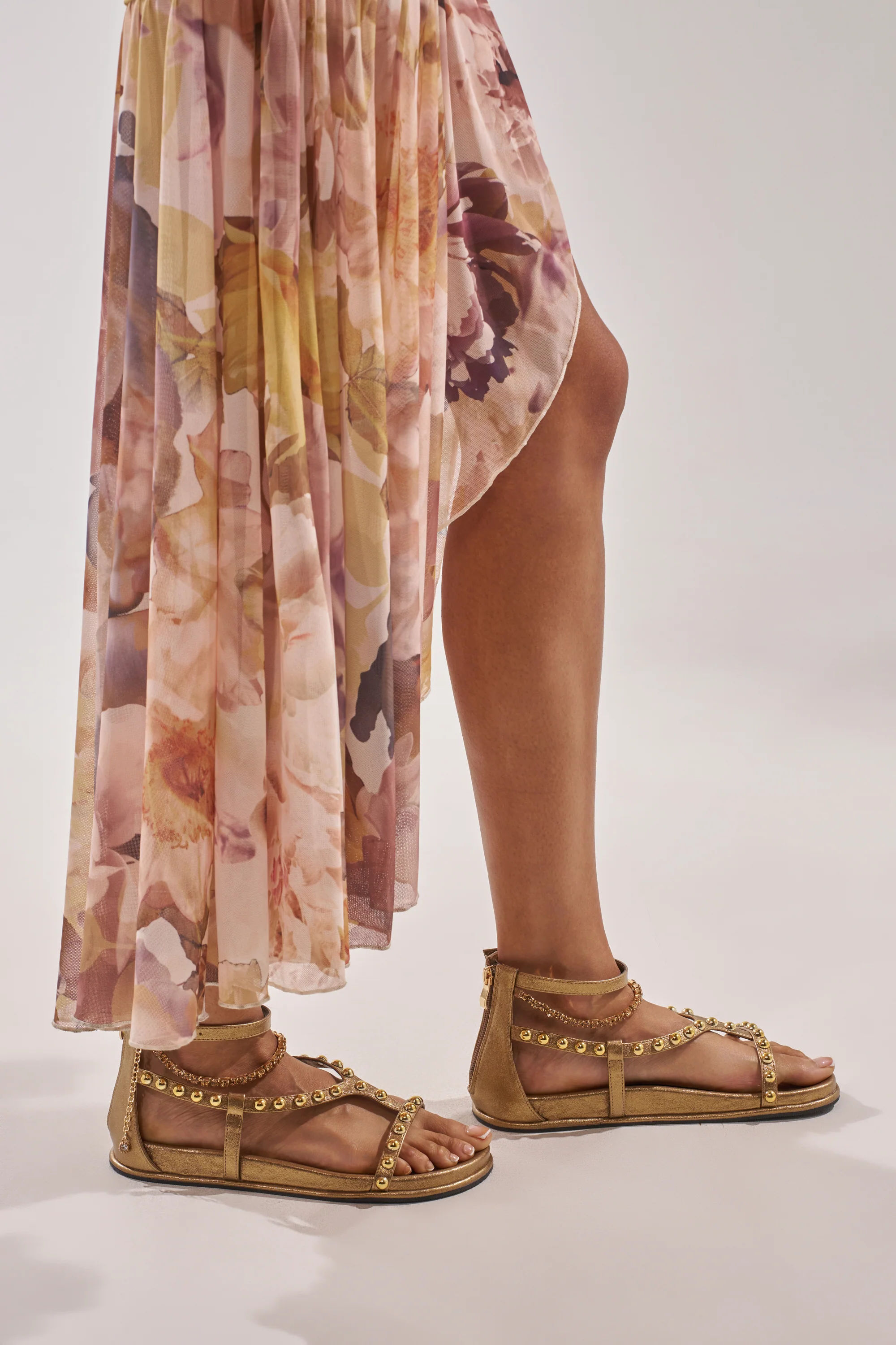 AKIRA GATO BRONZE GOLD METAL EMBELLISHED FLAT SANDAL - Akira Wear