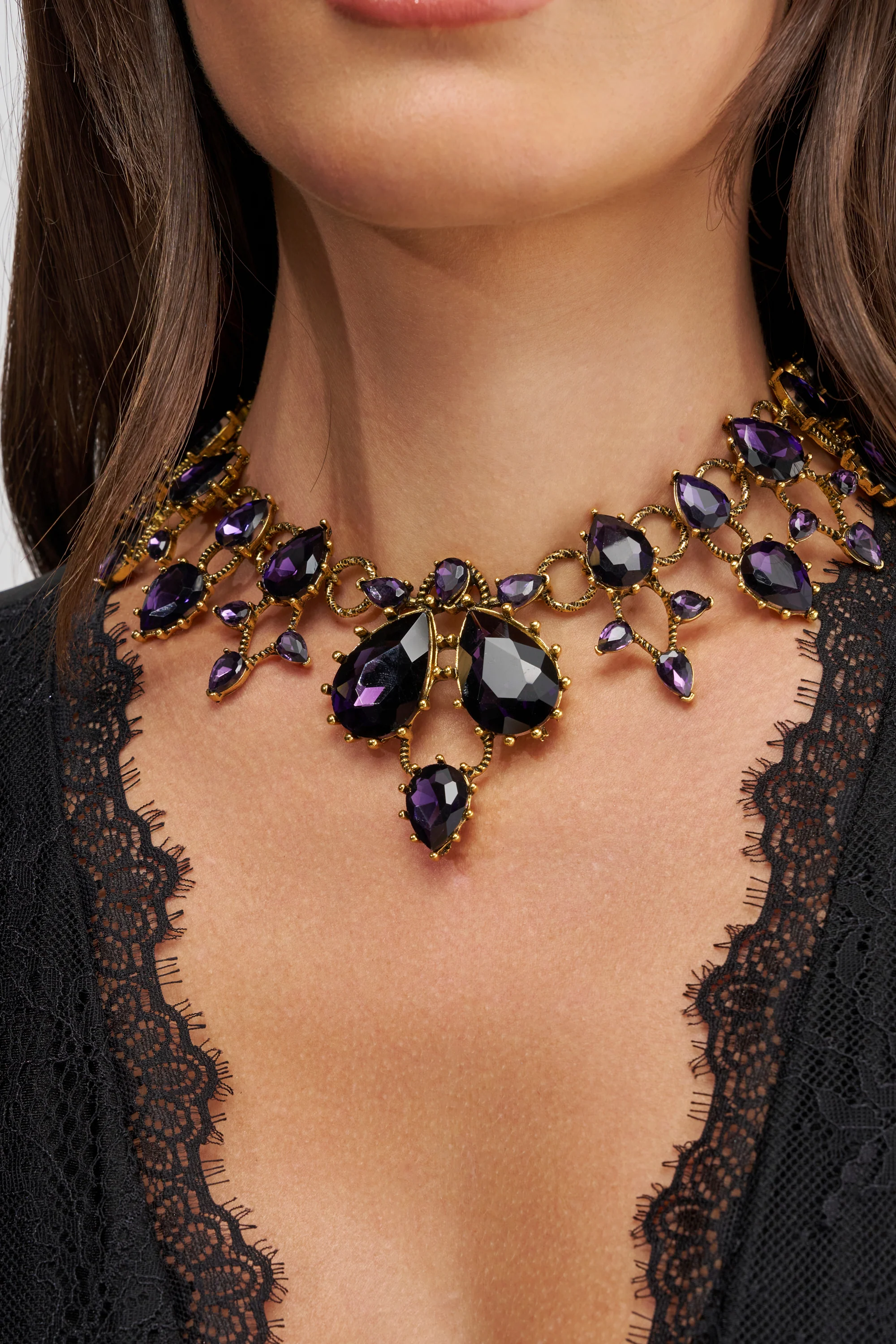 ON TREND STATEMENT NECKLACE - Akira Wear