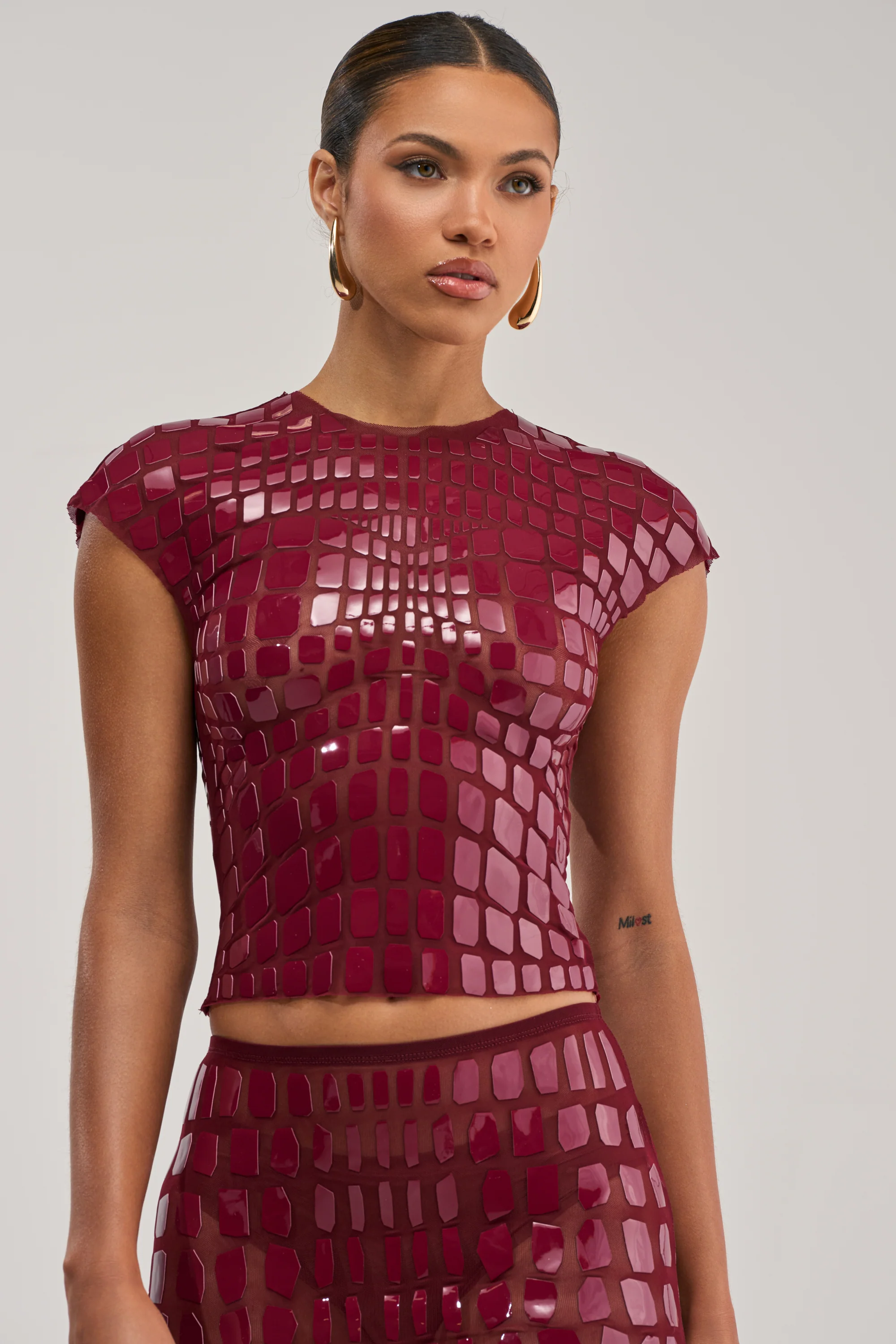 SEE THROUGH ME TOP IN BURGUNDY - Akira Wear