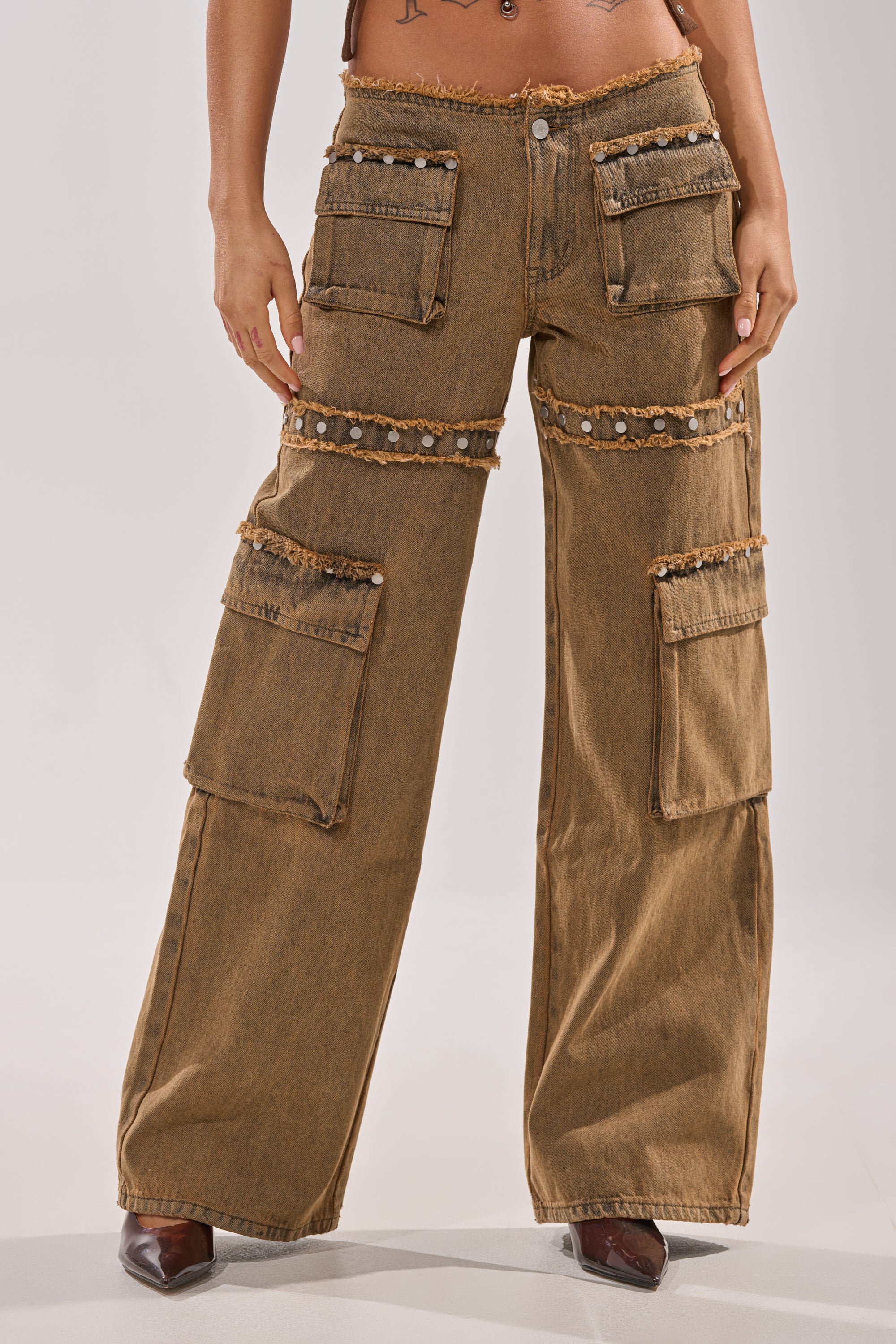 OUT THE MUD DENIM JEANS - Akira Wear