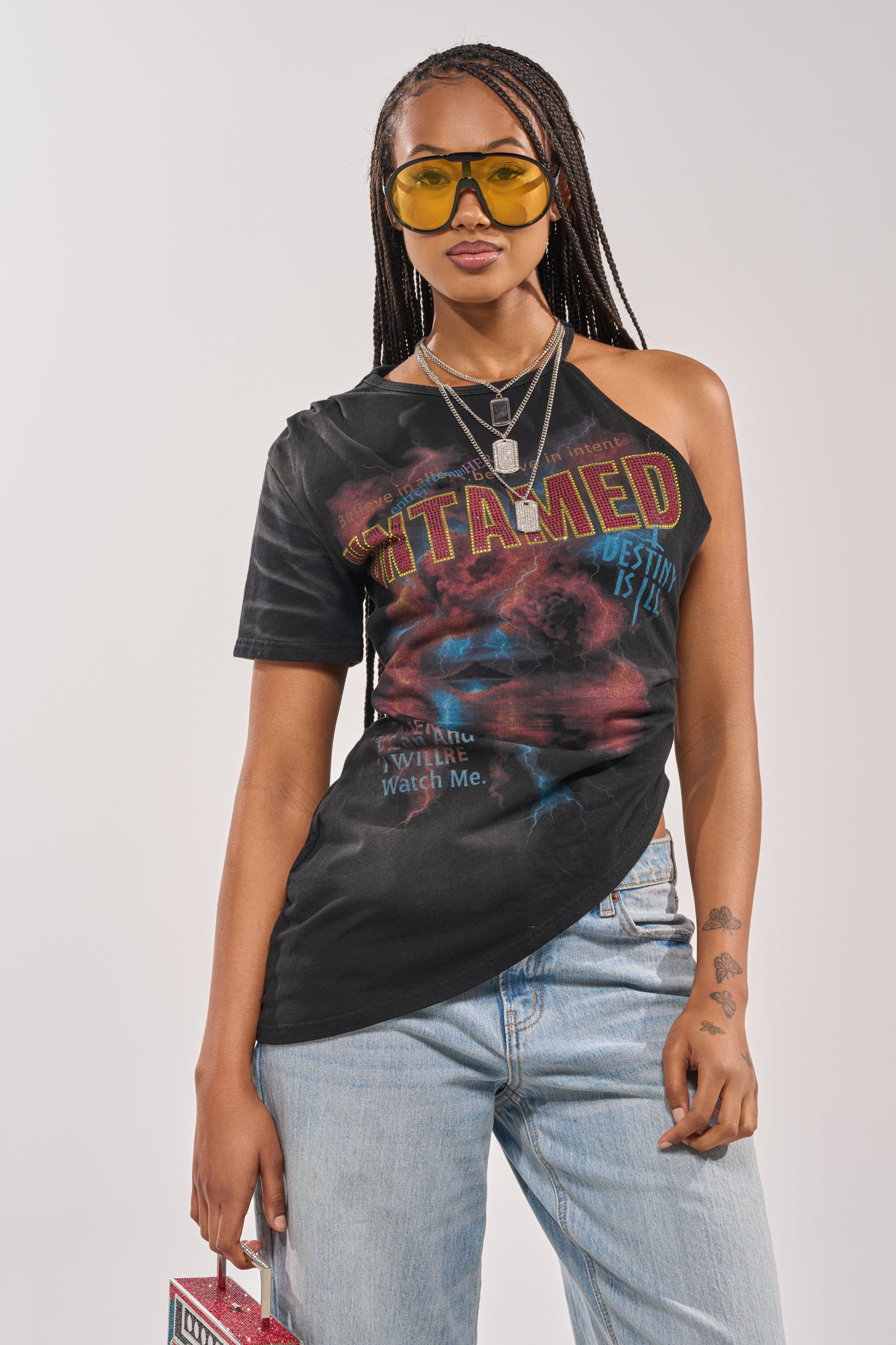 UNTAMED SINGLE SLEEVE ASYMMETRICAL TEE - Akira Wear