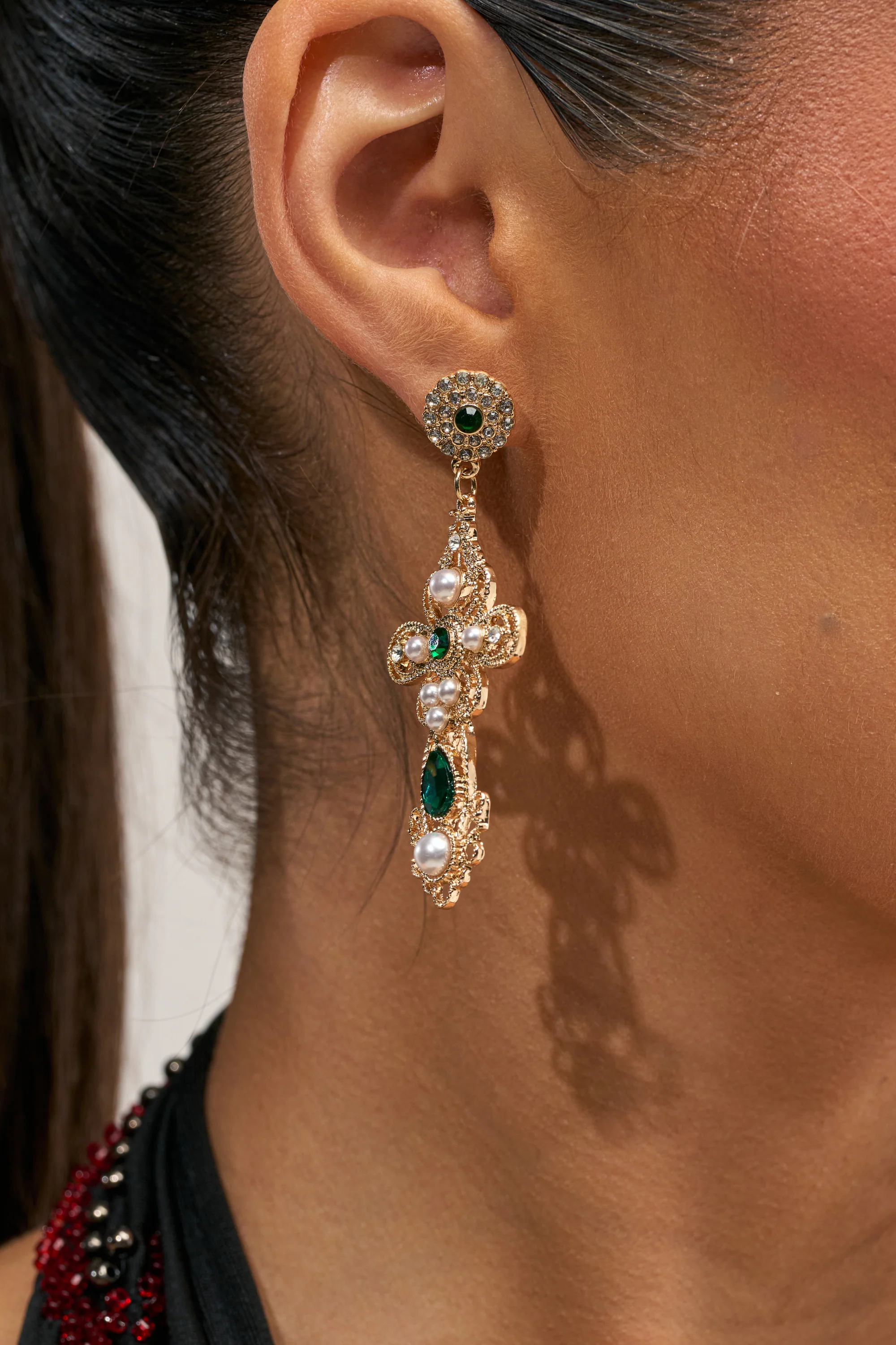 EMERALD JEWEL CROSS EARRINGS - Akira Wear