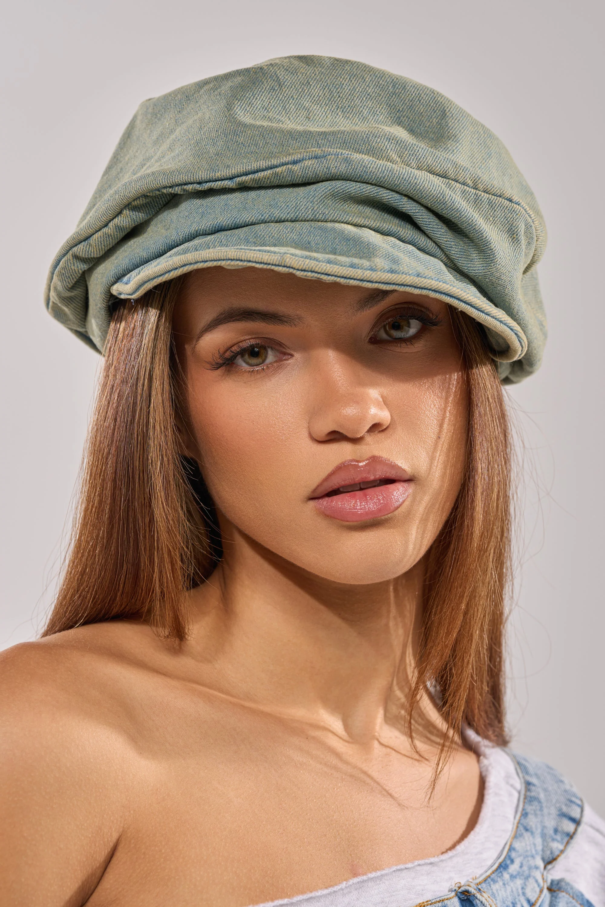 IT GURL SLOUCH DENIM HAT - Akira Wear