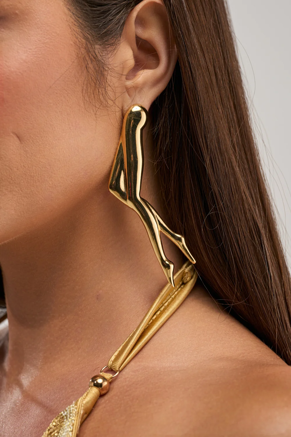 SHOW YA LEGS EARRINGS - Akira Wear
