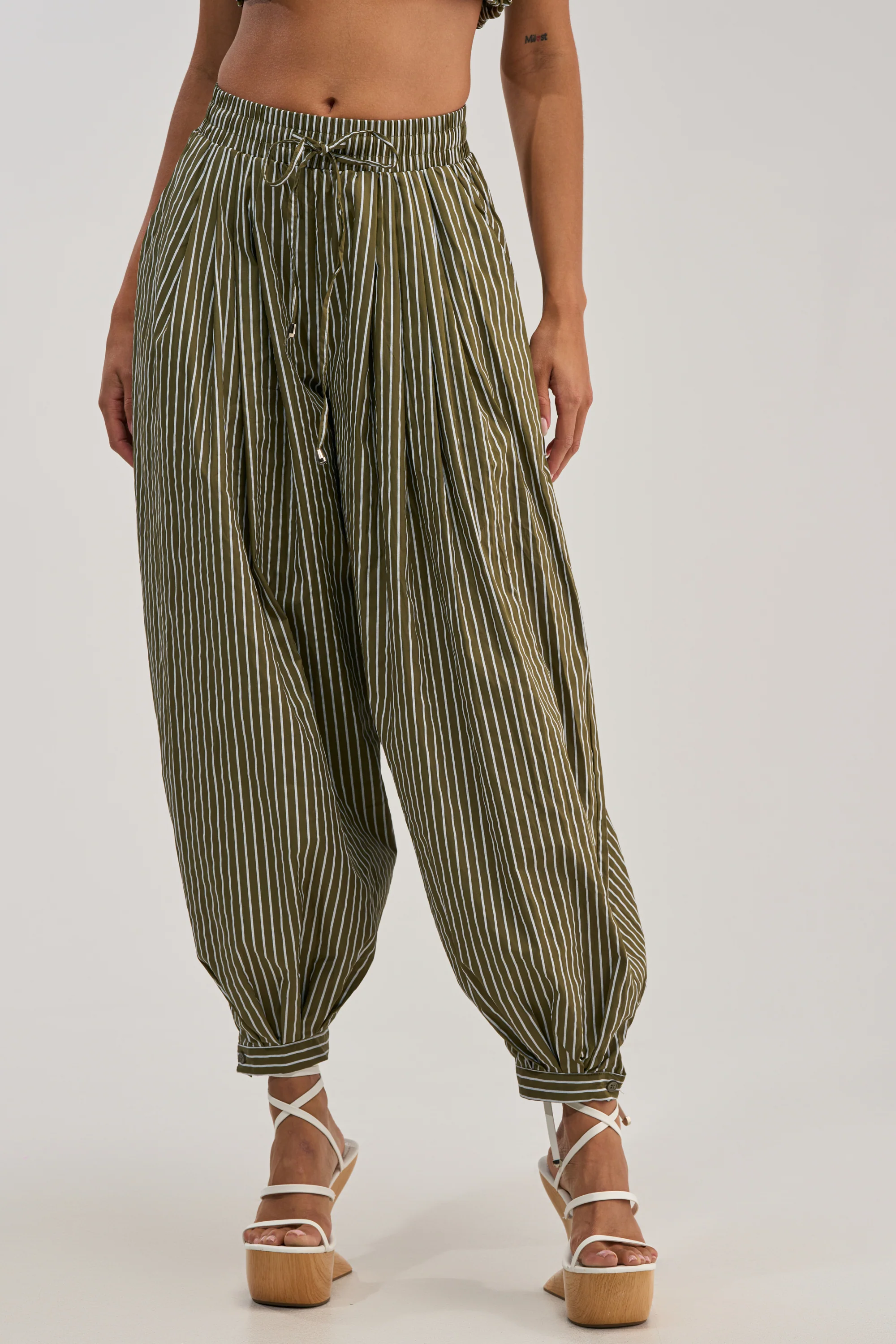 COULD BE DIFF BALLOON PANT - Akira Wear