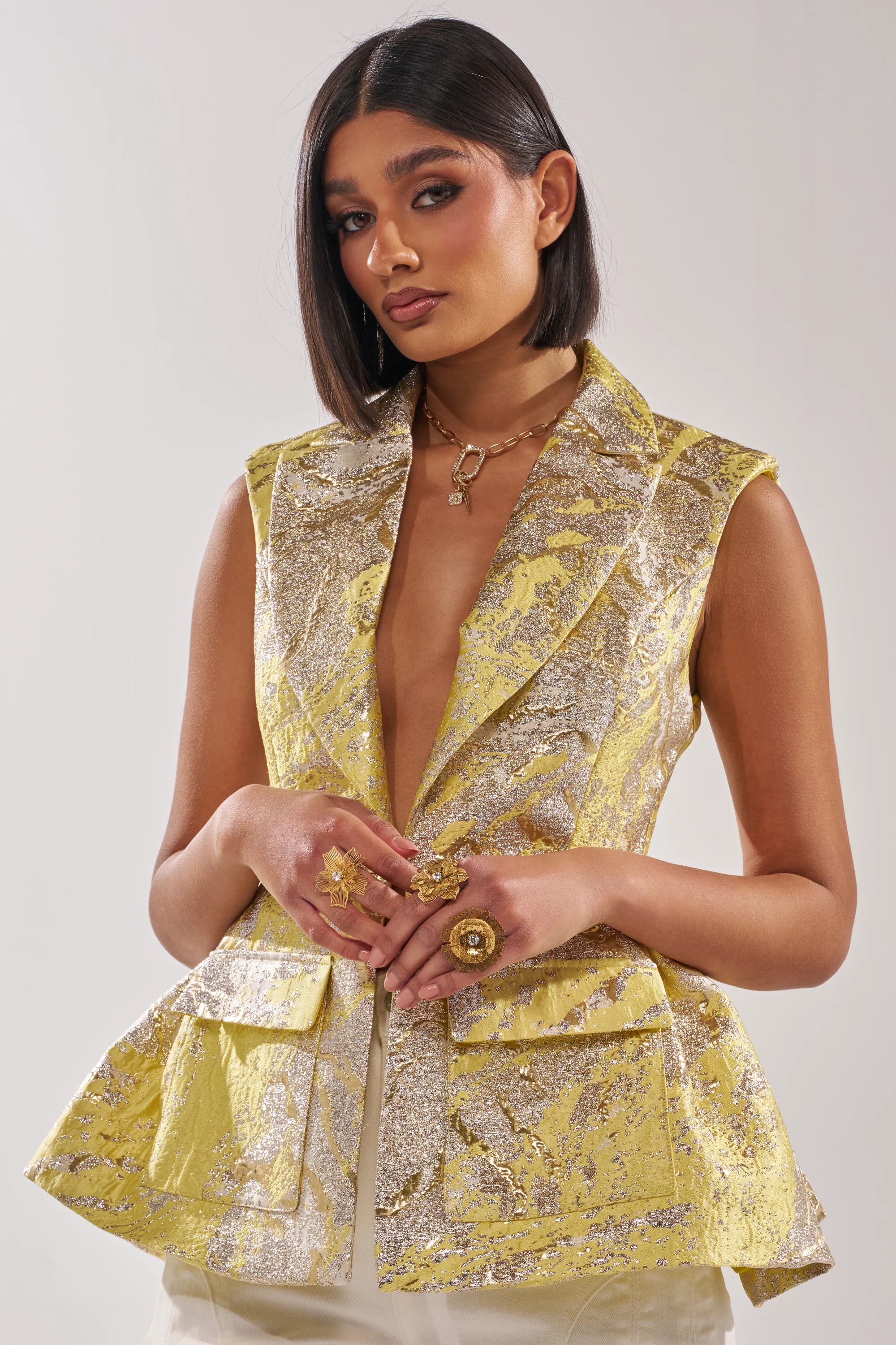 NAOMI BLAZER VEST IN BROCADE - Akira Wear