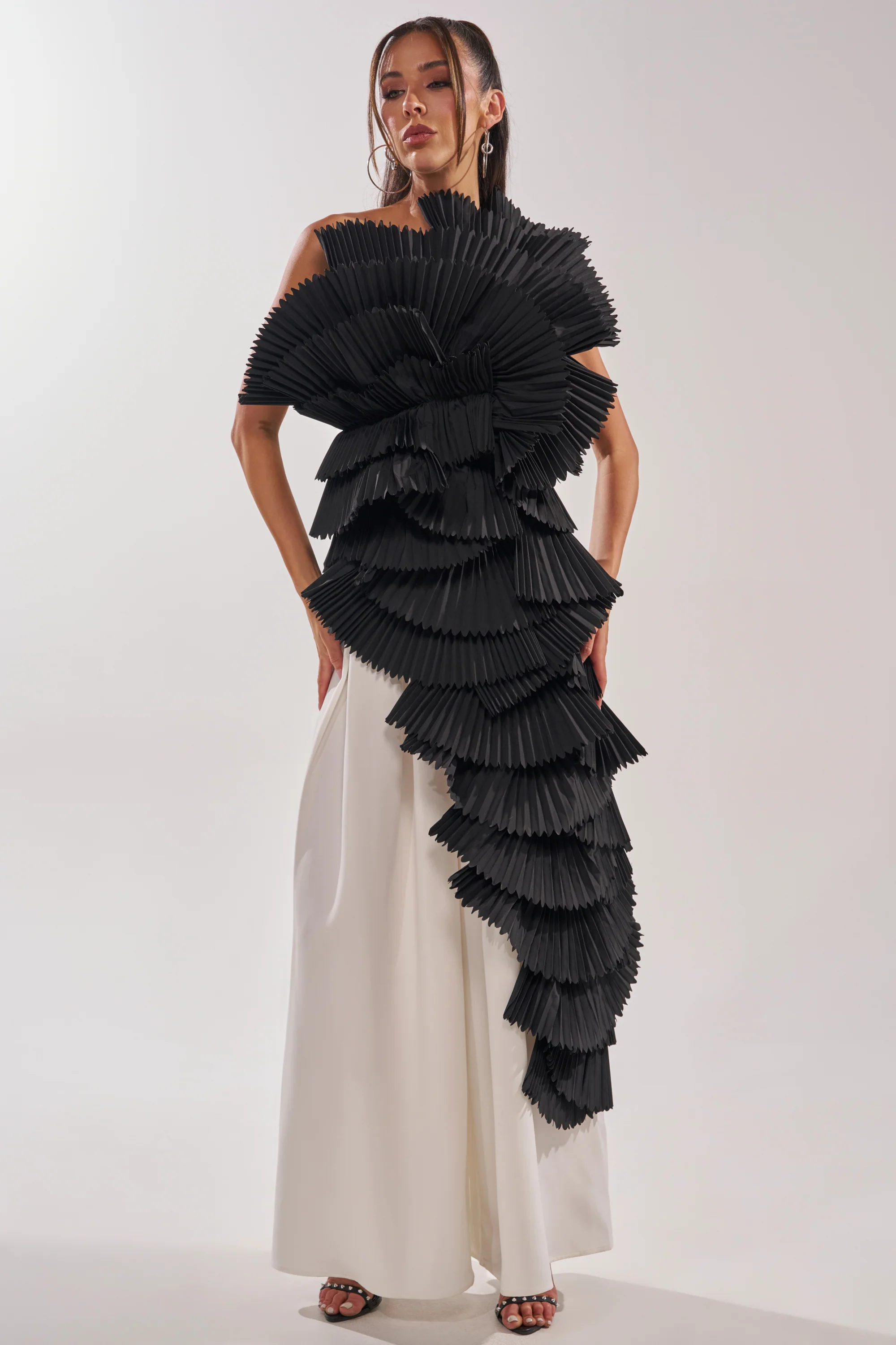 LUXURIOUS ASYMMETRICAL TOP IN BLACK - Akira Wear