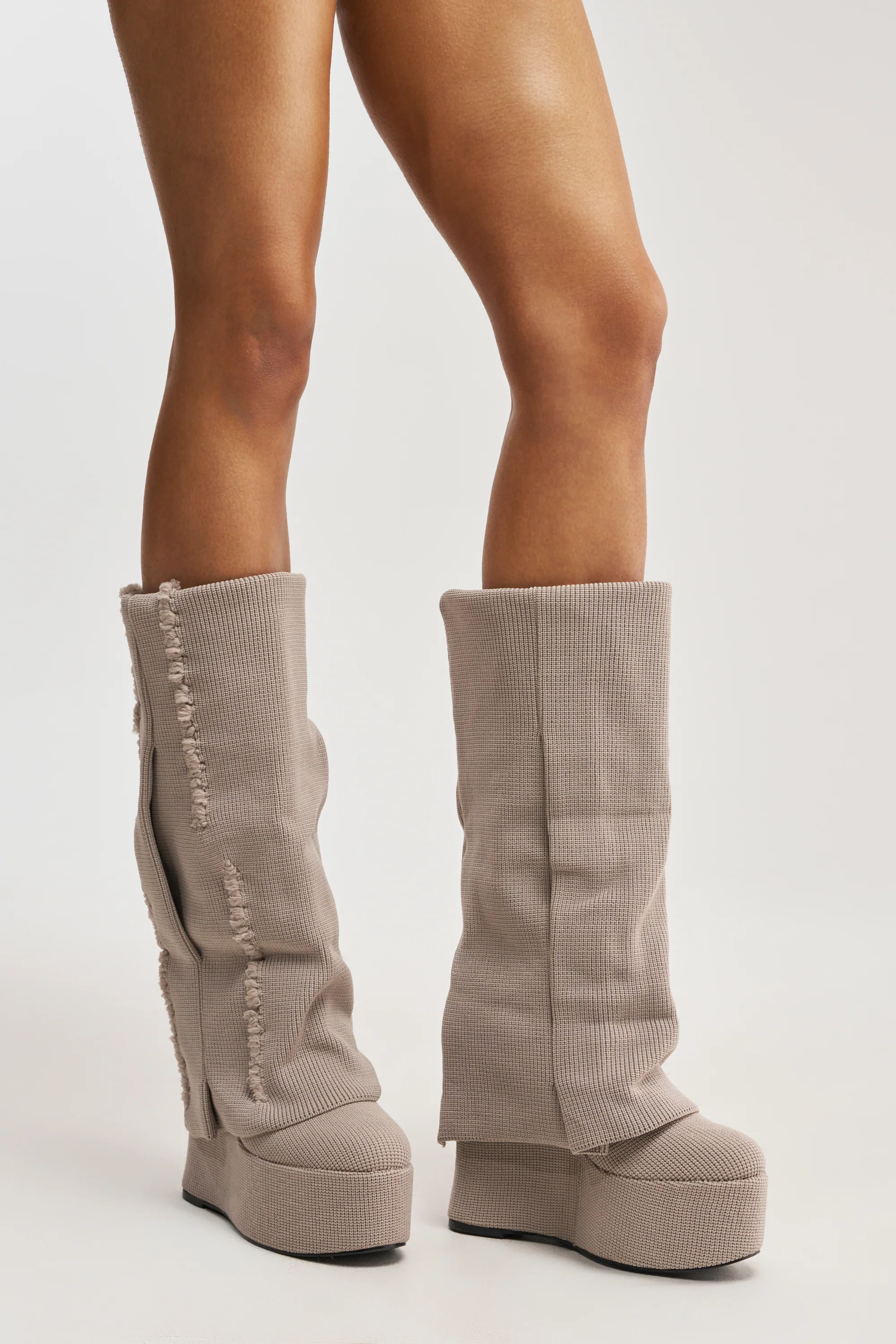 AZALEA WANG FRANKEYE BEIGE FLATFORM BOOT - Akira Wear