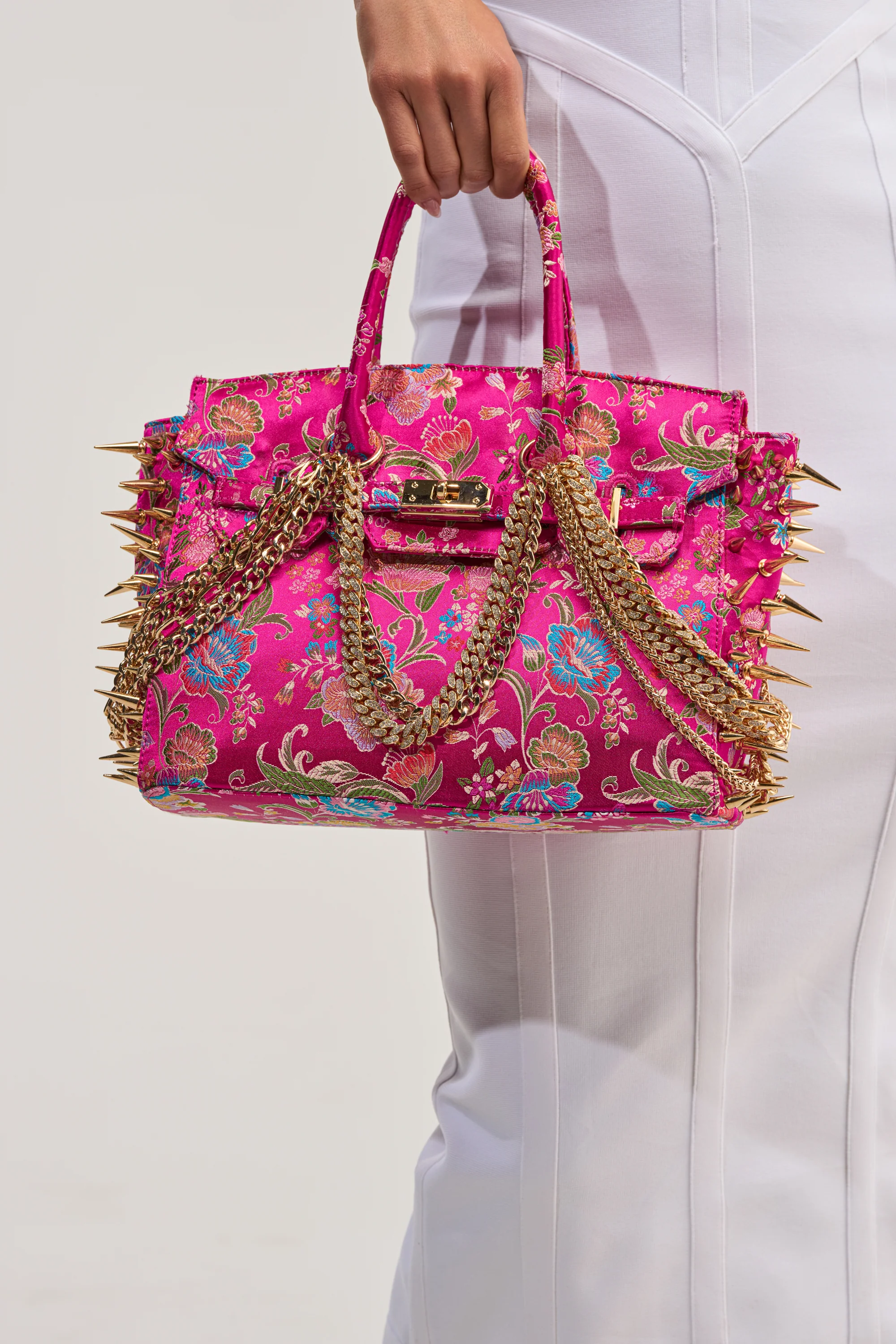 CECE SPIKE TOTE - Akira Wear