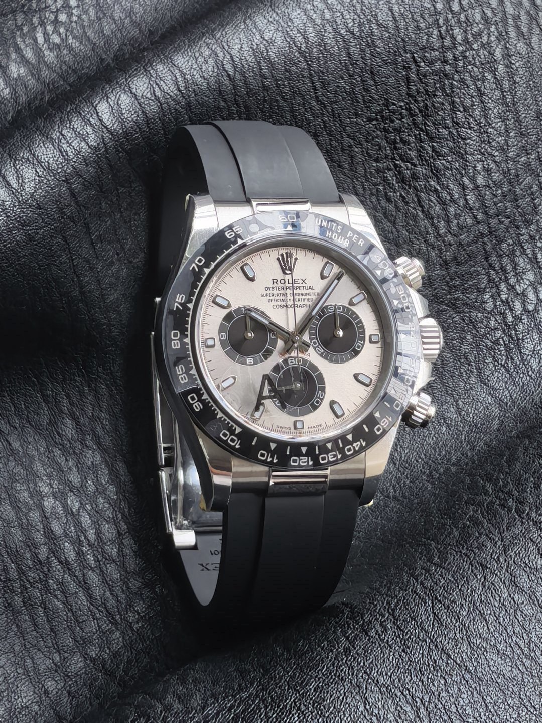 Code No. 6 Rolex Cosmograph Daytona 18K Yellow Gold Chronograph Watch