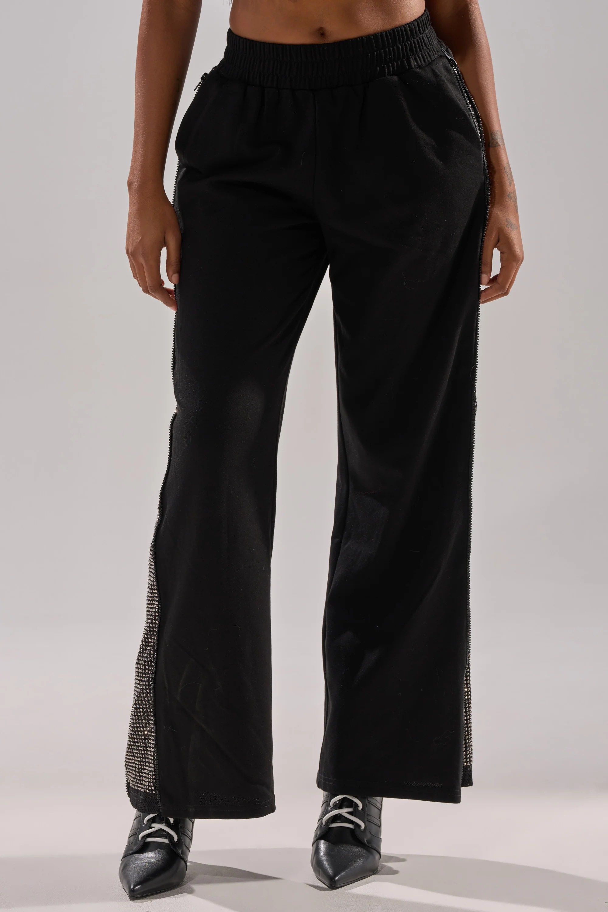 OPEN UP WIDE LEG JOGGER WITH RHINESTONE - Akira Wear