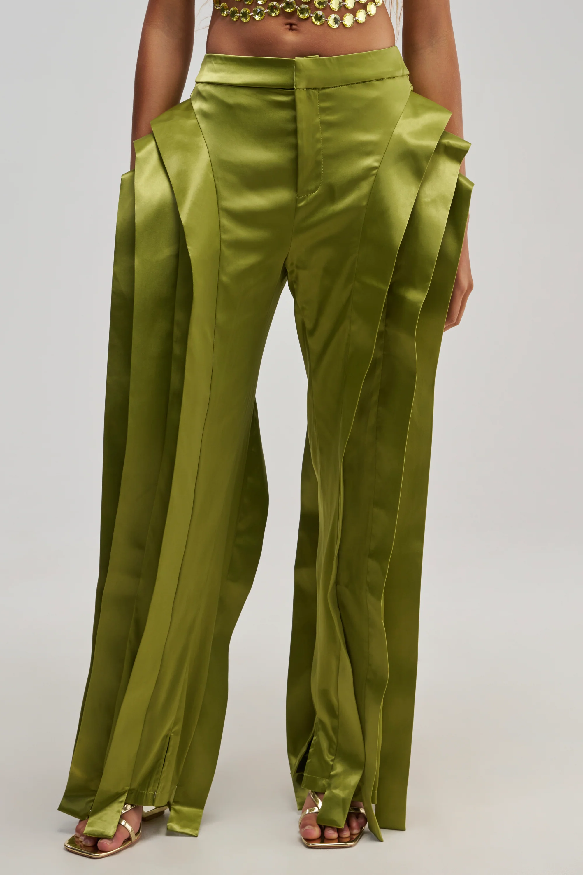 INFINITY TROUSER IN OLIVE - Akira Wear