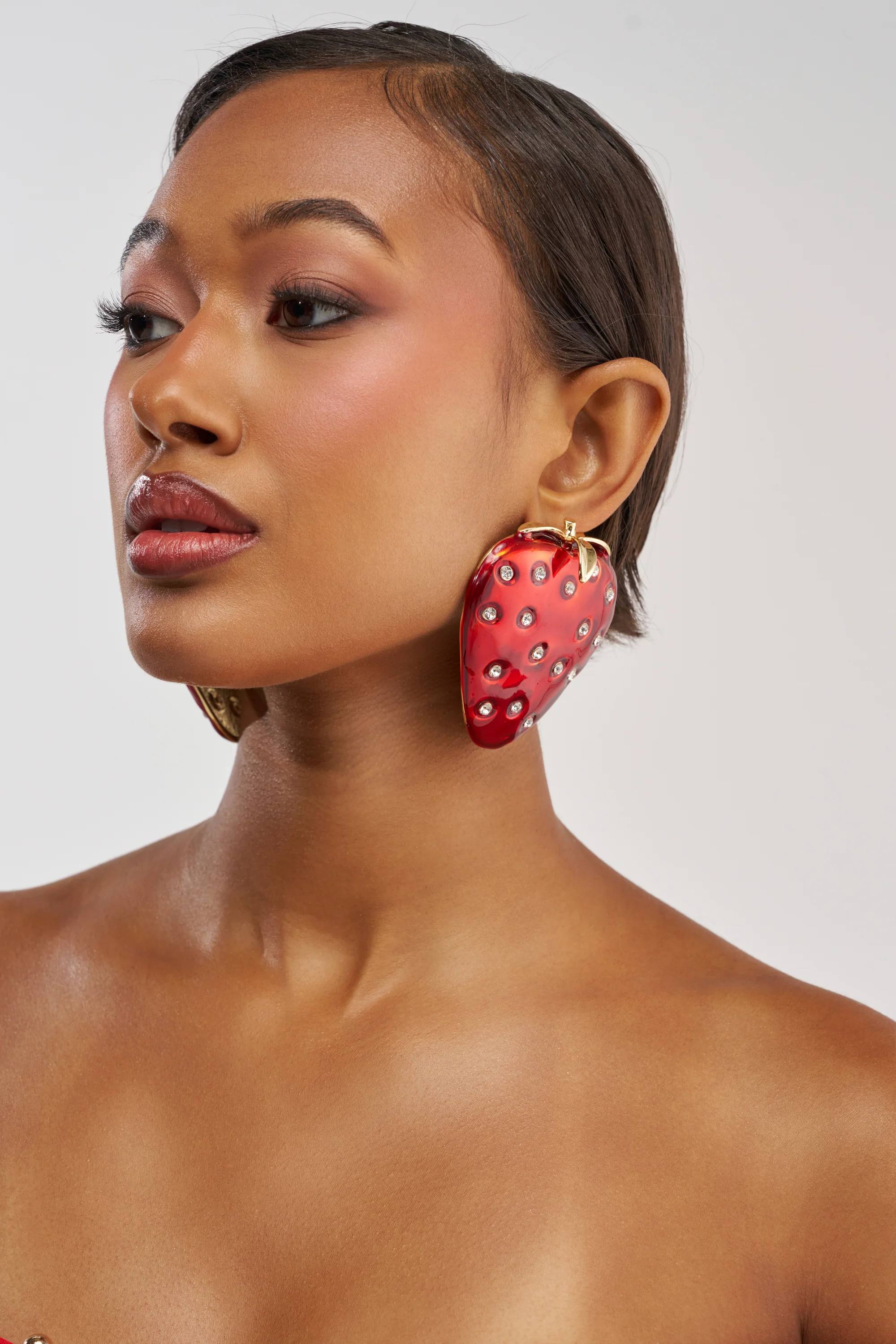 SO FRESHHH STRAWBERRY EARRING - Akira Wear