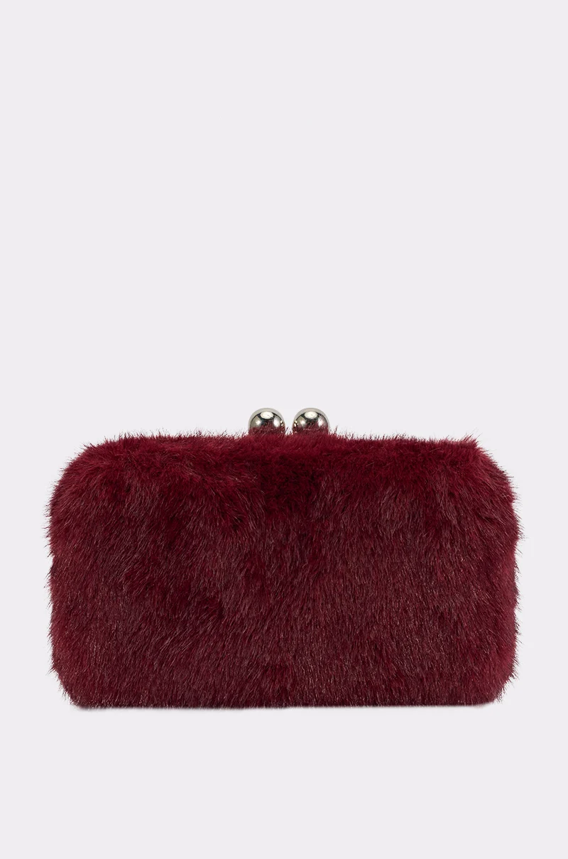 GORGEOUS GIRL FUR CLUTCH - Akira Wear