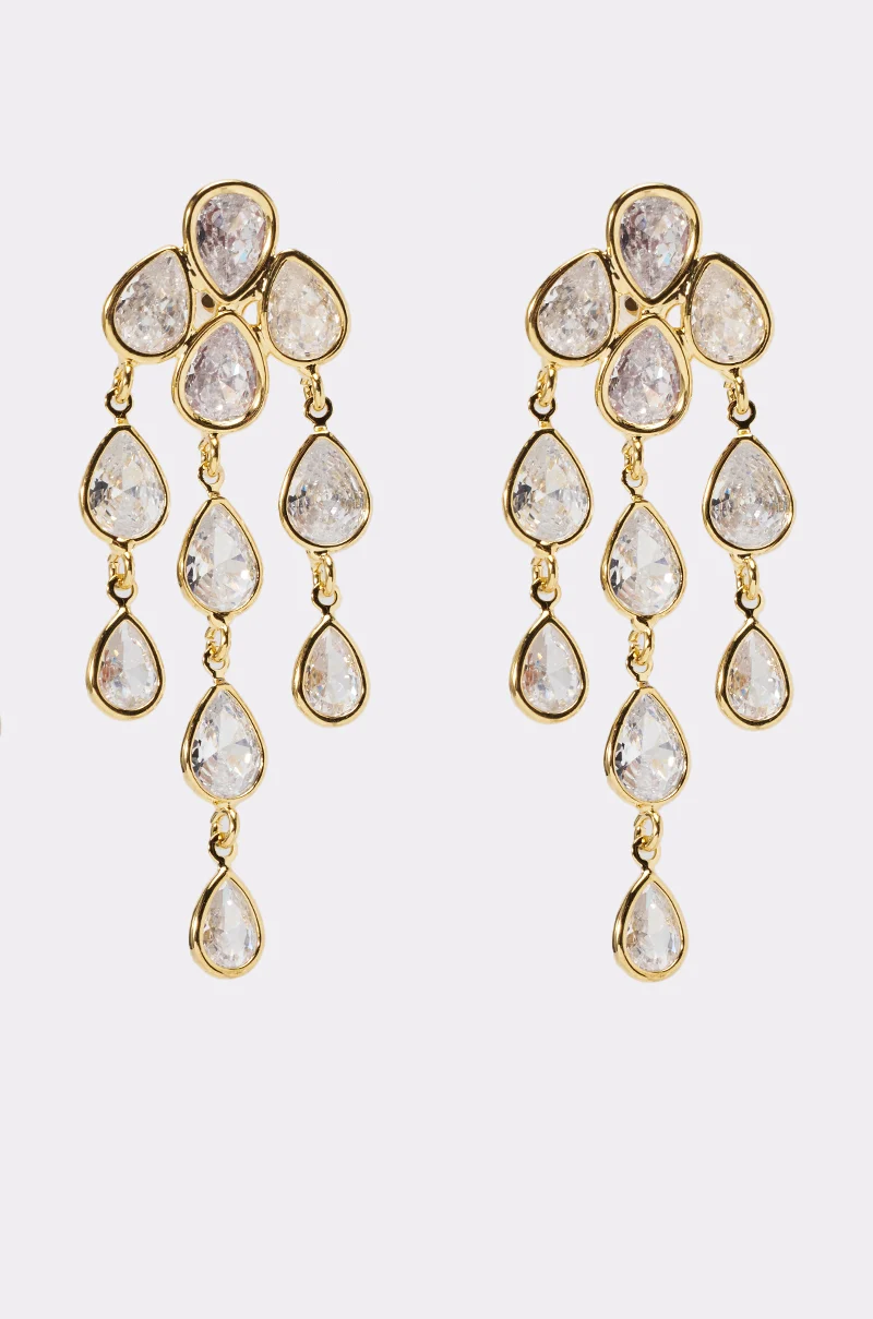 LOVE ME EARRING - Akira Wear
