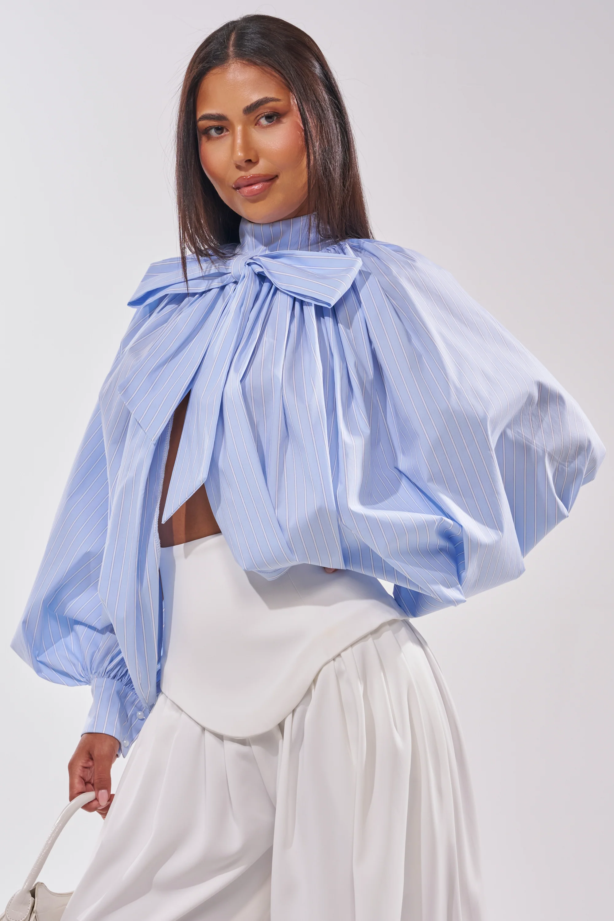 MASTERPIECE POPLIN PUFF LONG SLEEVE TOP IN BLUE - Akira Wear