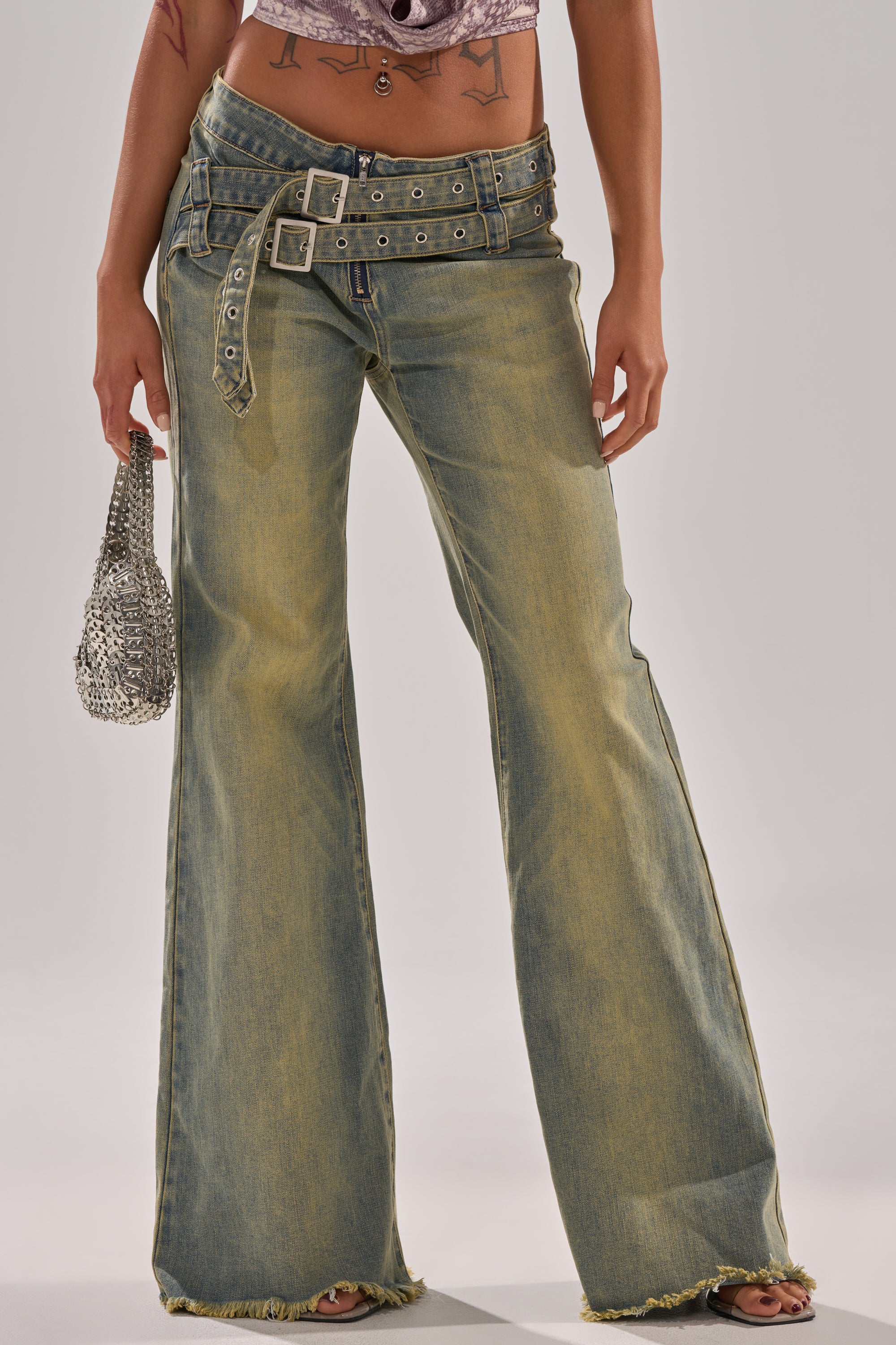JUST LIKE THAT STRAIGHT-LEG DENIM WITH BUCKLE - Akira Wear