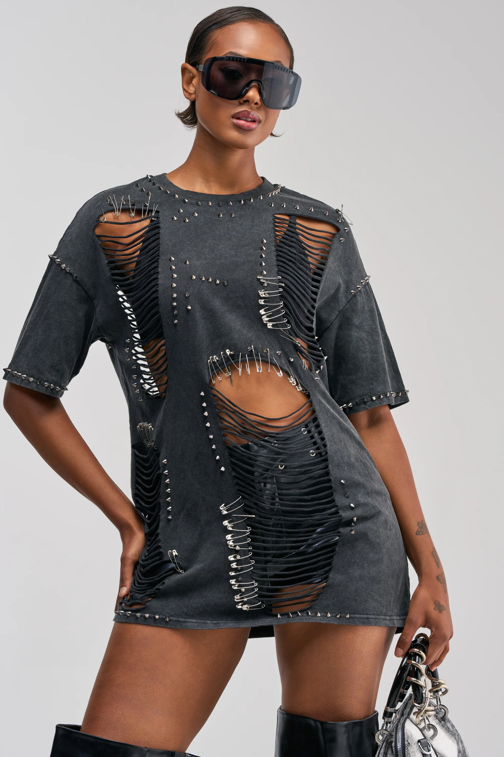 MARGOT DISTRESSED STUDDED SHORT SLEEVE TEE - Akira Wear