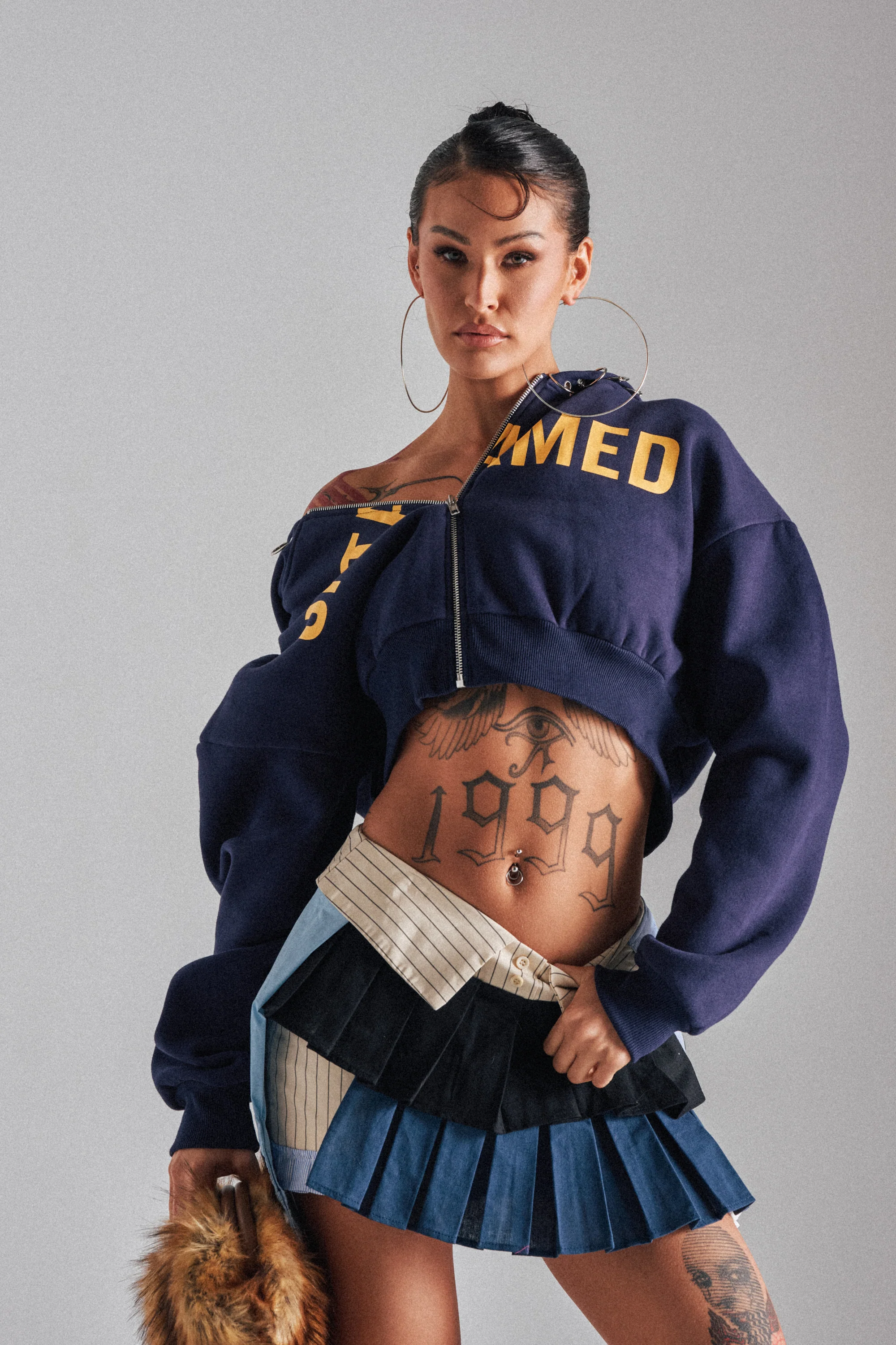 UNTAMED METAL RING SWEATSHIRT - Akira Wear