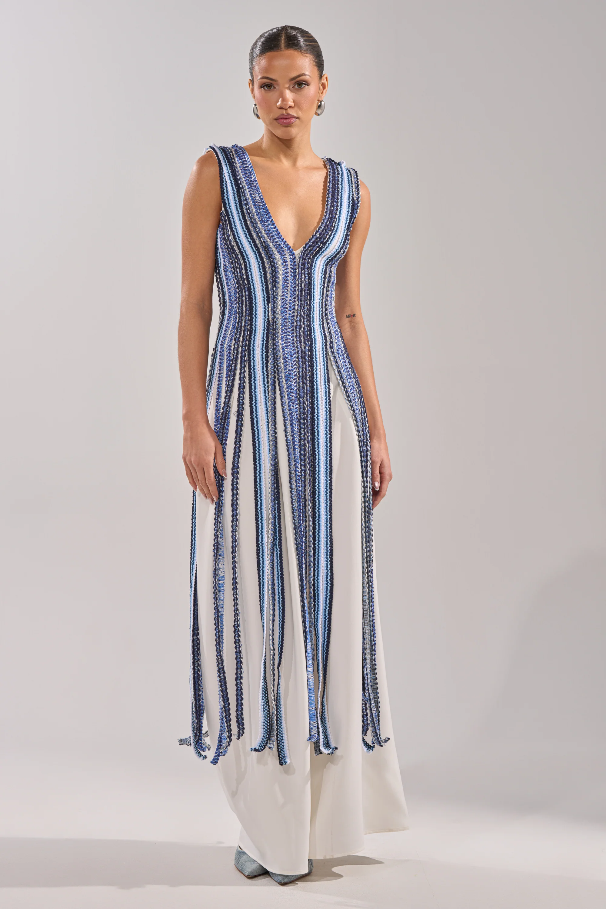 TIED DOWN BRAIDED ROPE TOP - Akira Wear