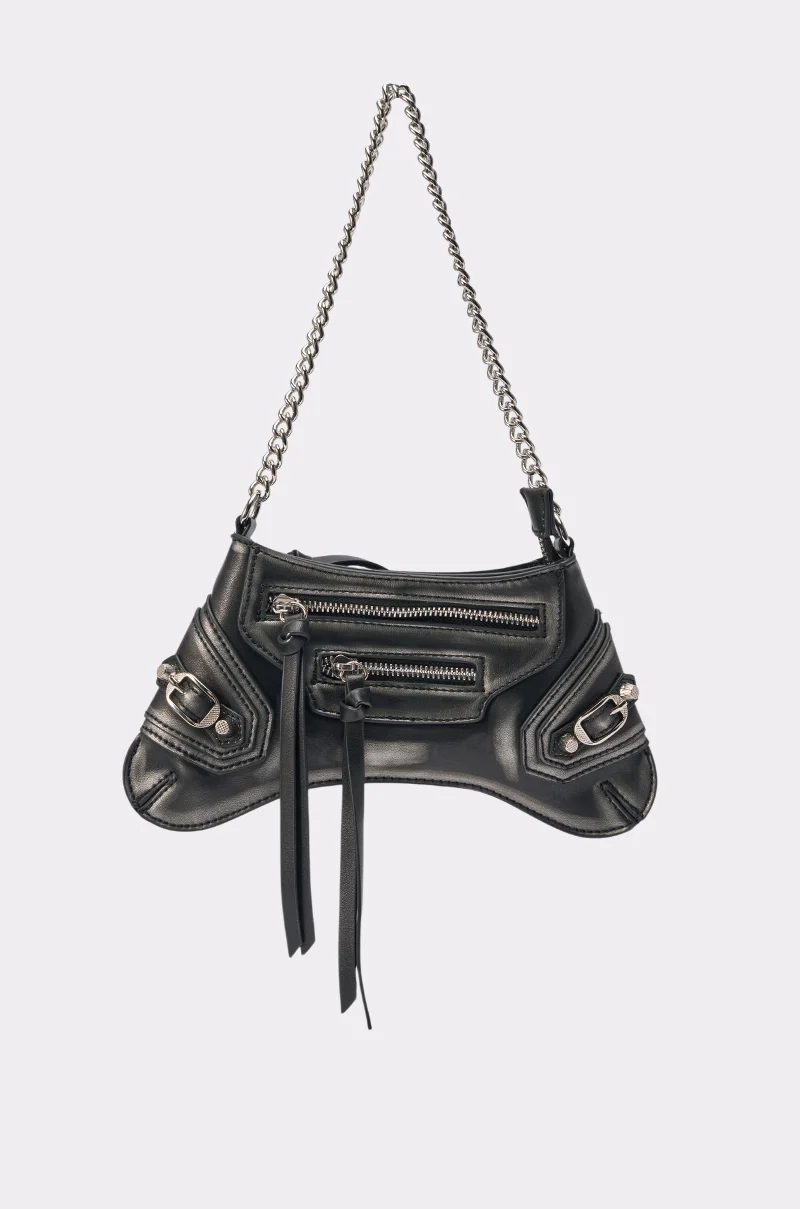 VINTAGE VIBES DISTRESSED PURSE - Akira Wear