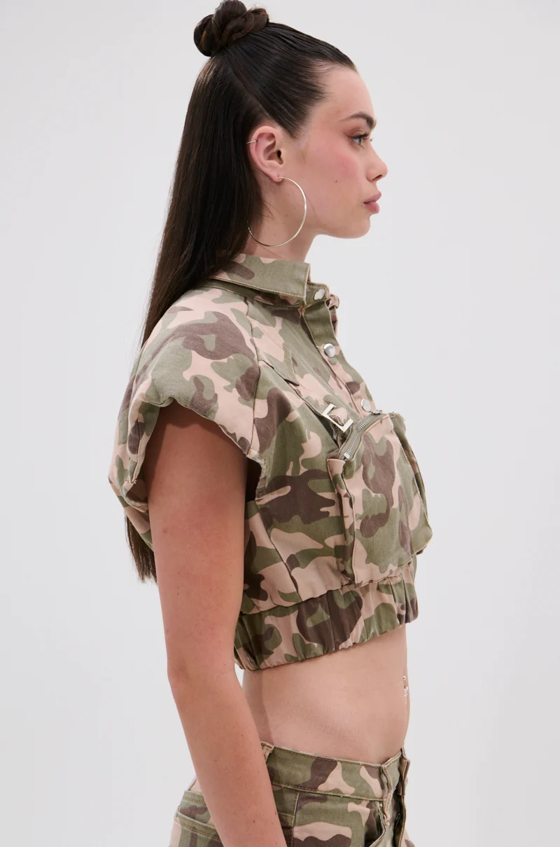 TAKE ME DOWN CAMO BUTTON DOWN - Akira Wear