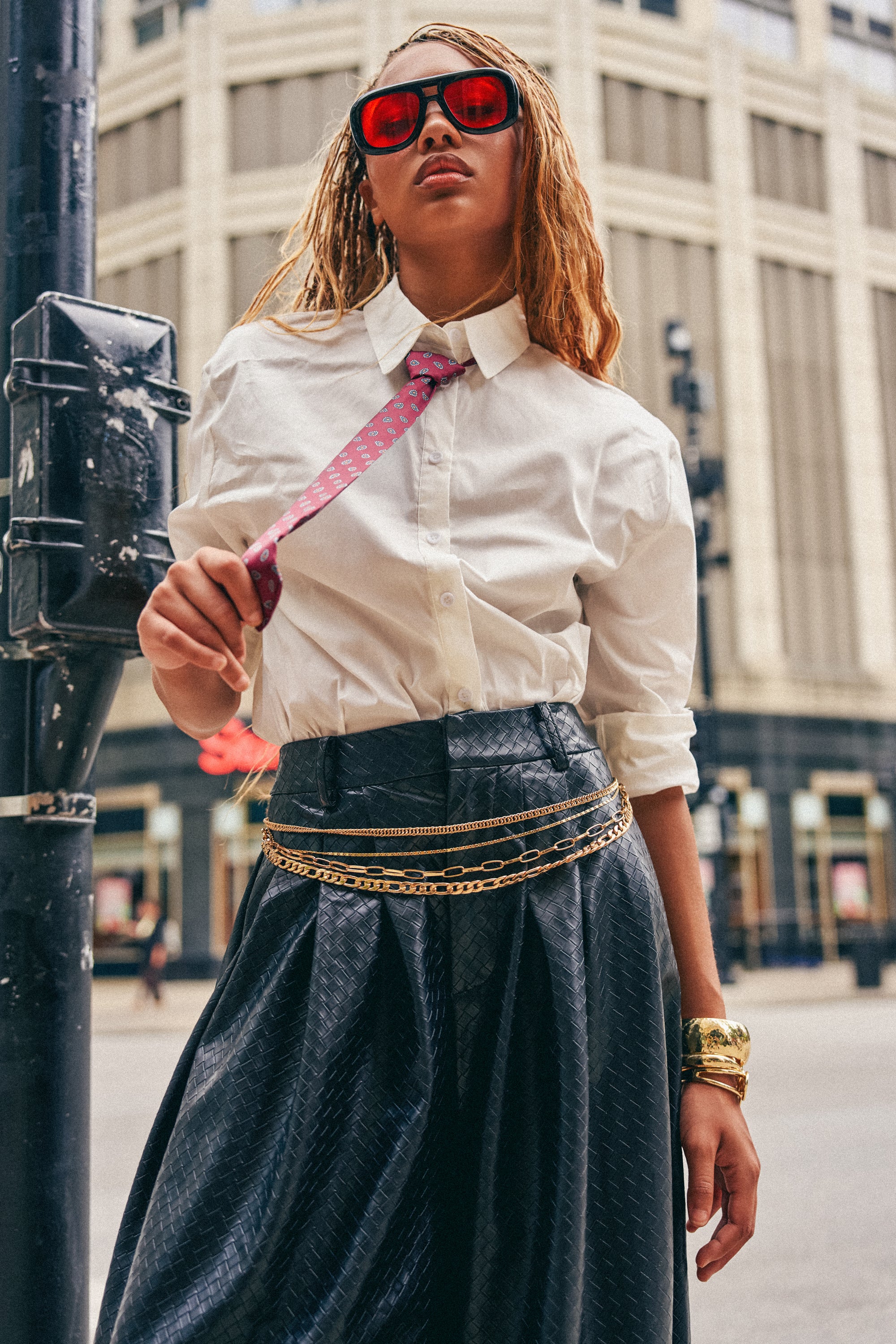 OFFICE BADDIE POPLIN BUTTON DOWN BLOUSE - Akira Wear