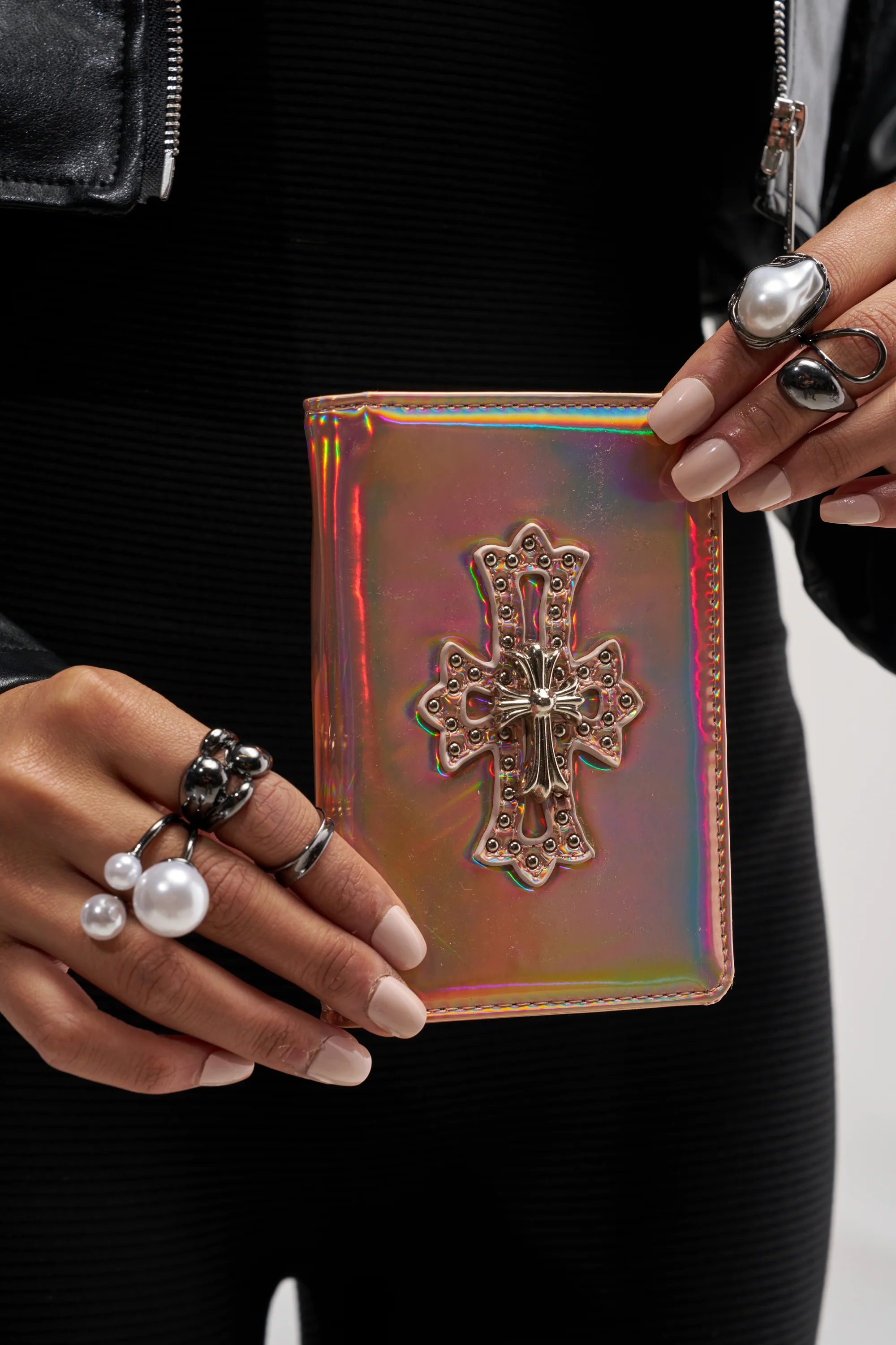 FEELIN ROSIE PASSPORT COVER - Akira Wear