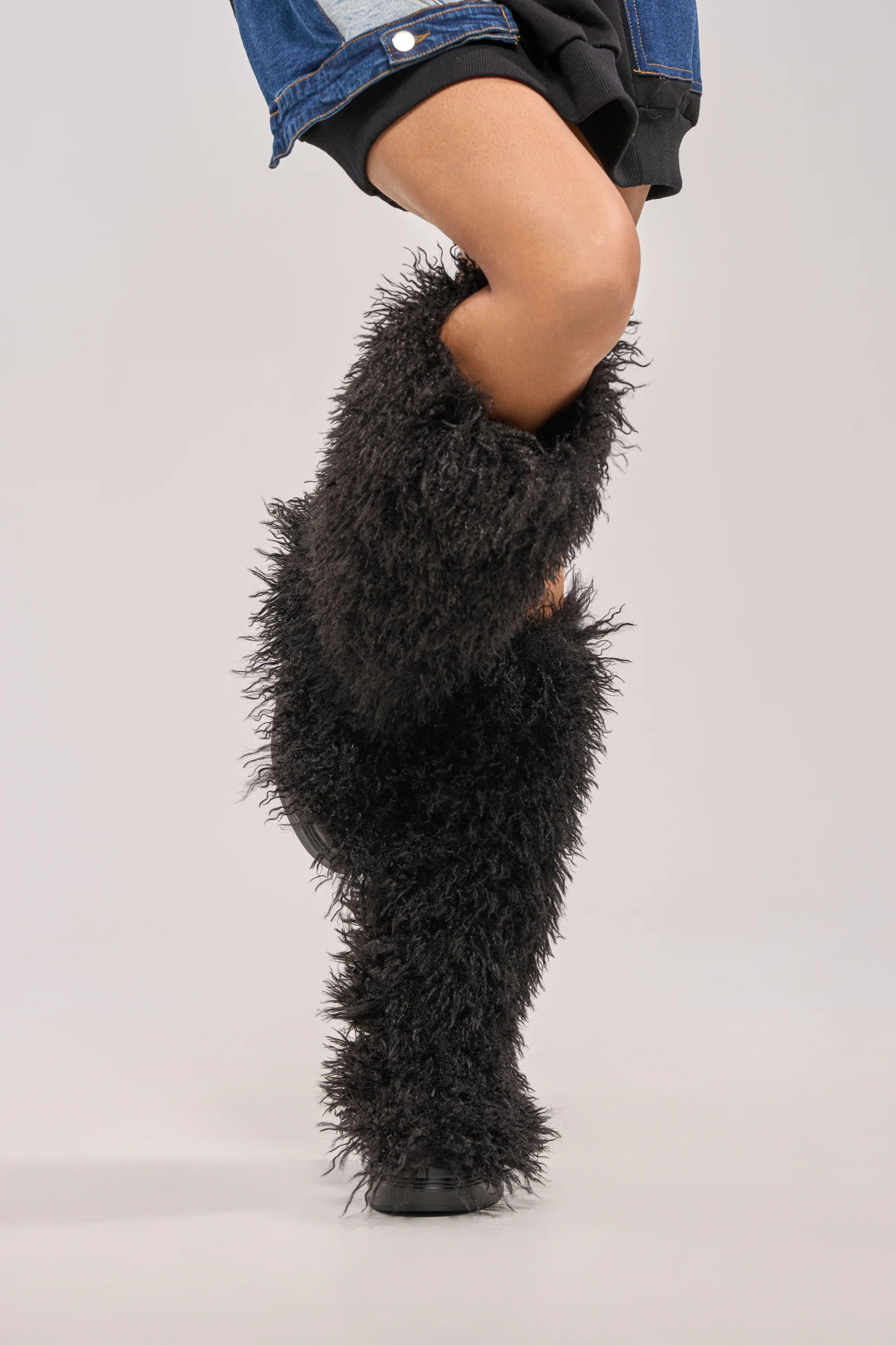 AZALEA WANG DENTON BLACK KNEE HIGH FLAT FUR BOOT - Akira Wear
