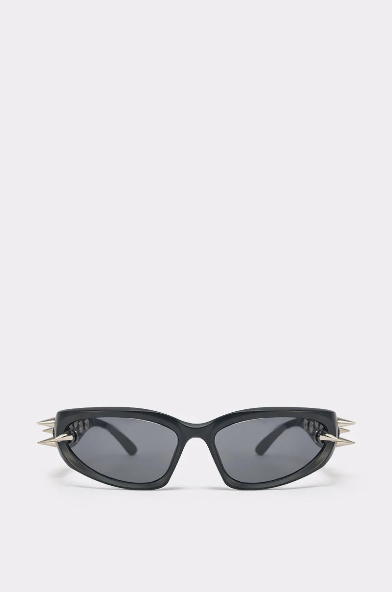 PIERCE ME SUNGLASSES - Akira Wear