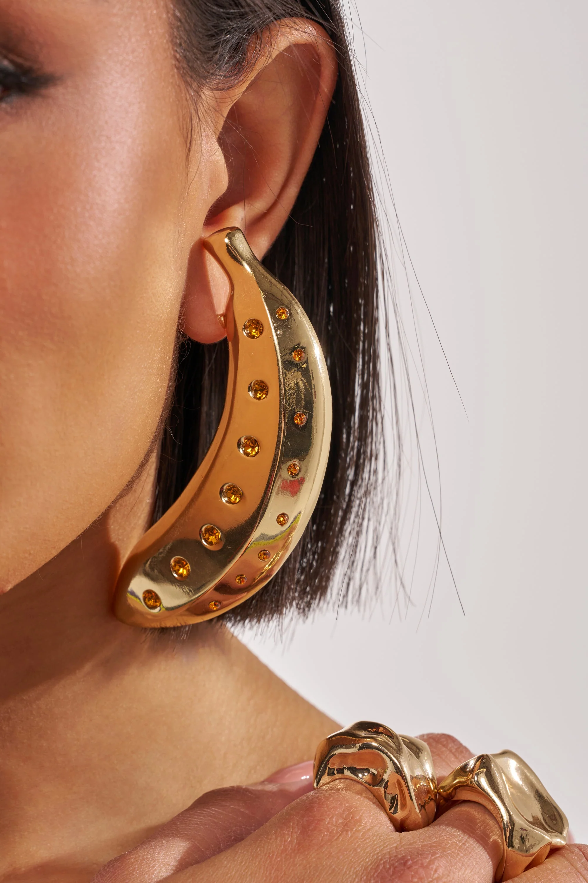 GOING BANANAS EARRING - Akira Wear