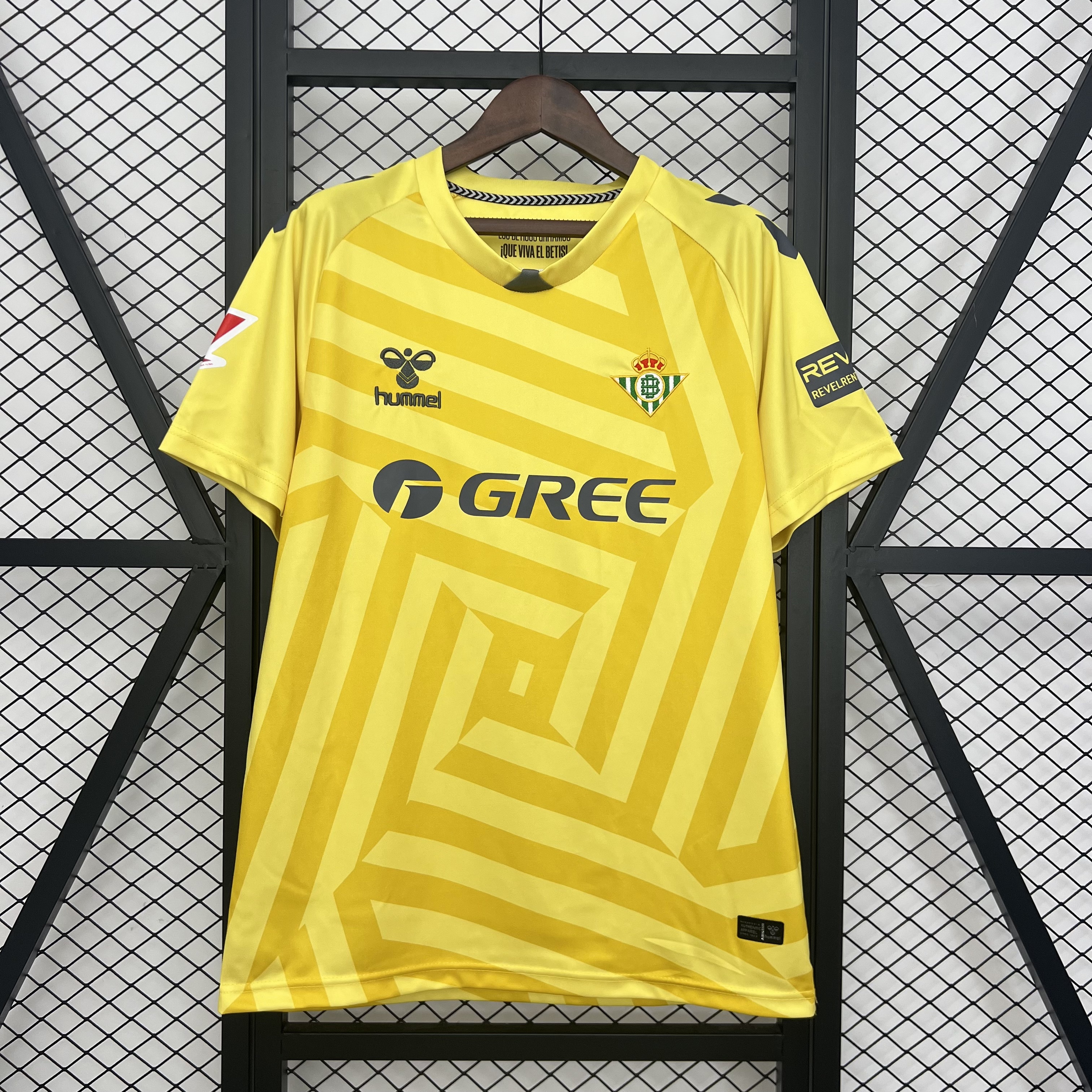 Real Betis Yellow Goalkeeper Custom Soccer Jersey 2025/26 - Jersey