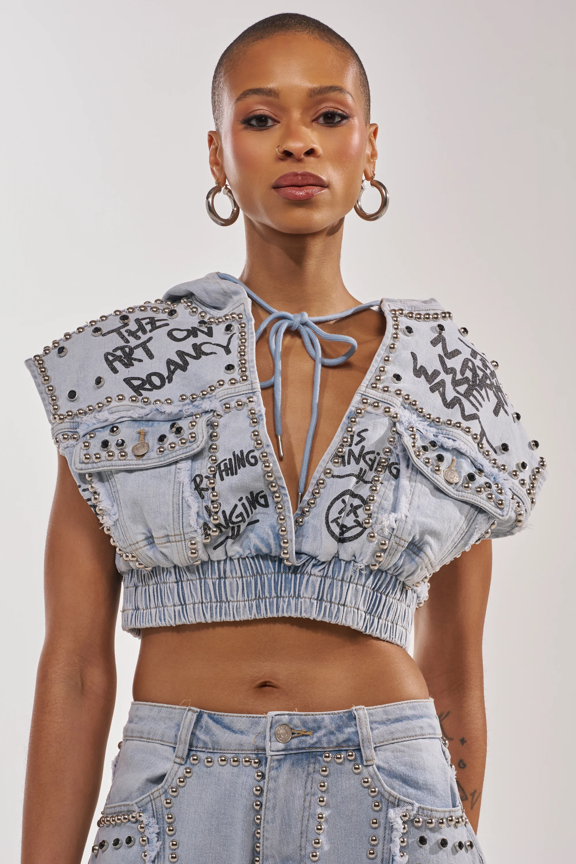 GET INTO THE RHYTHM CROP HOODIE - Akira Wear