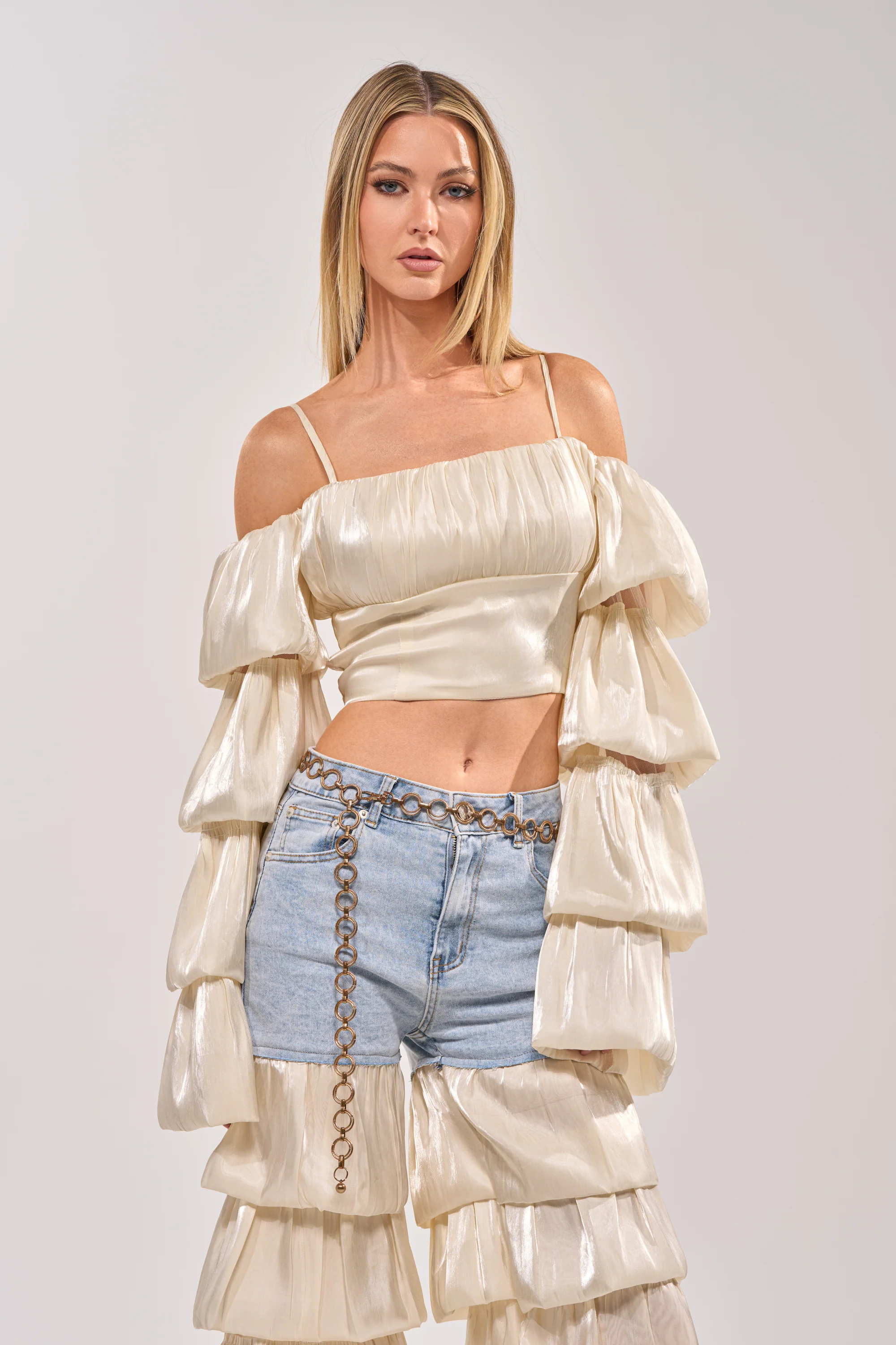 BOUNCIN AROUND BLOUSE - Akira Wear