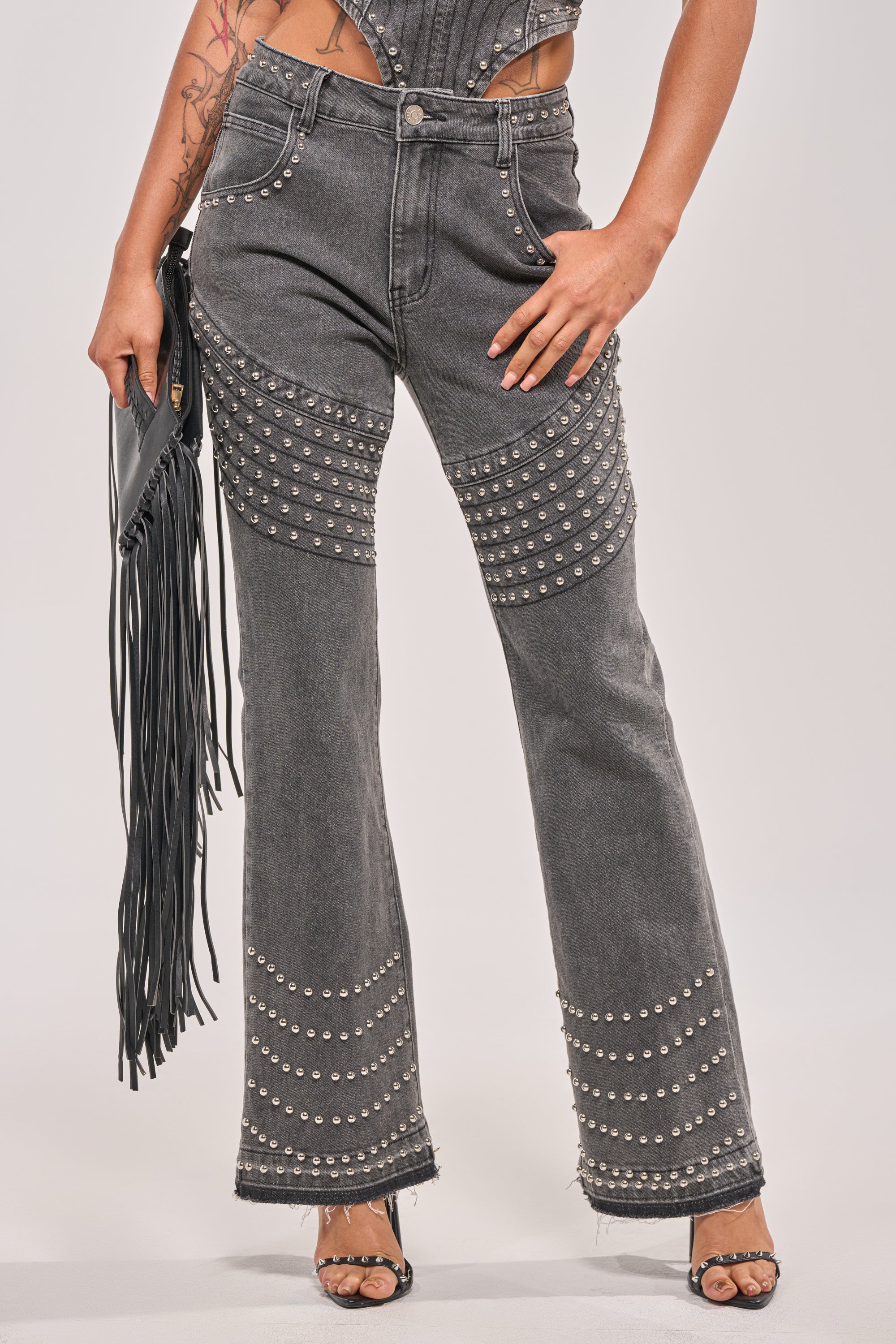 FEELING THE VIBES FLARE DENIM - Akira Wear