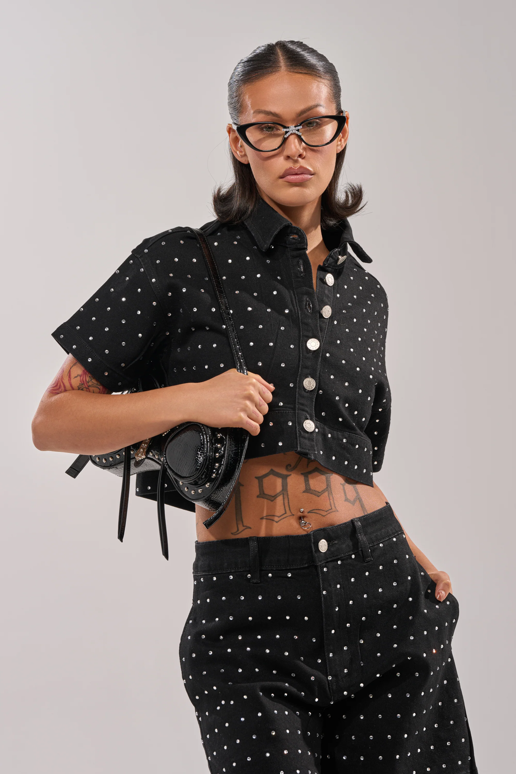 ITS GIVING DENIM RHINESTONE BUTTON DOWN - Akira Wear